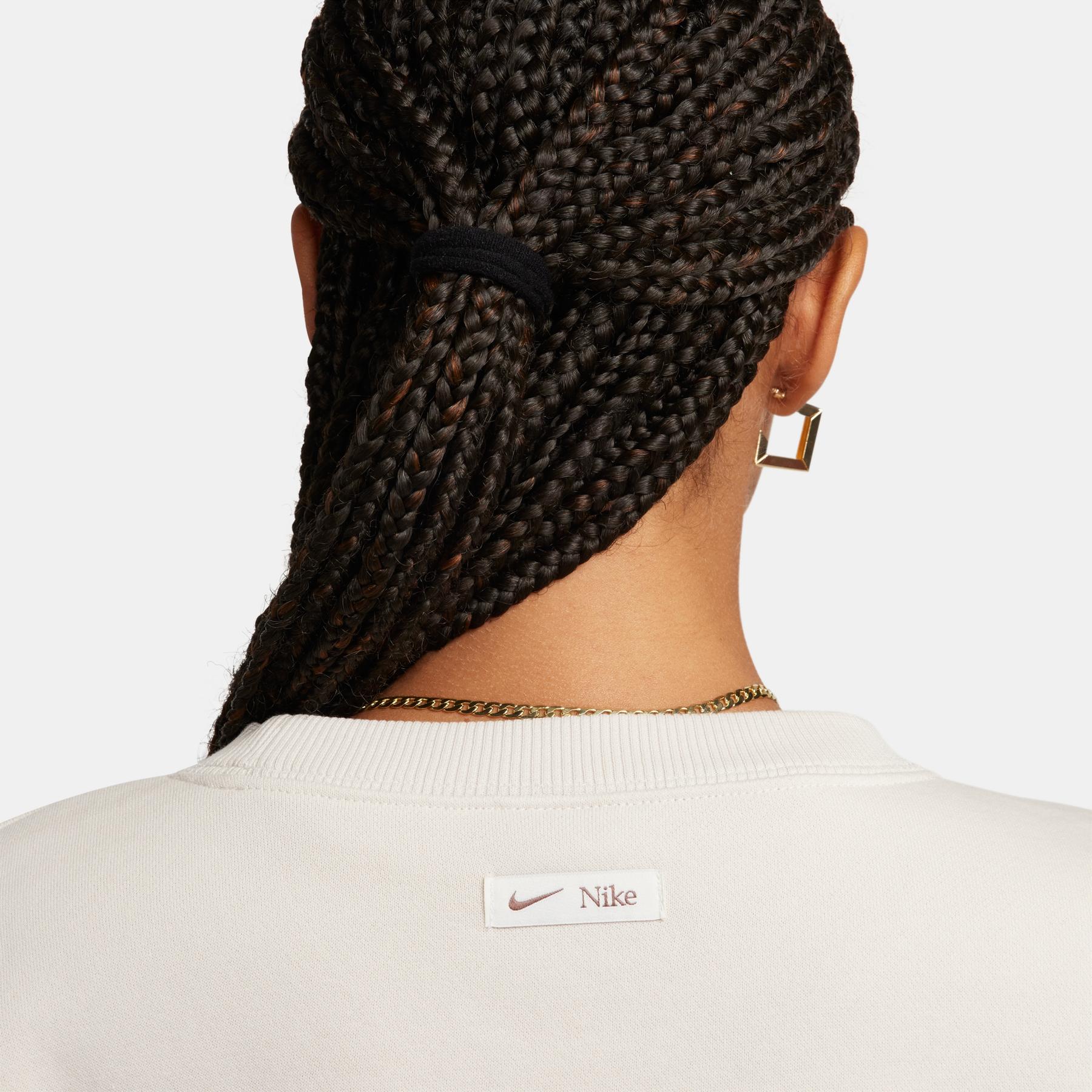 product/n/i/nike_fn3654-104-phsym005.jpg