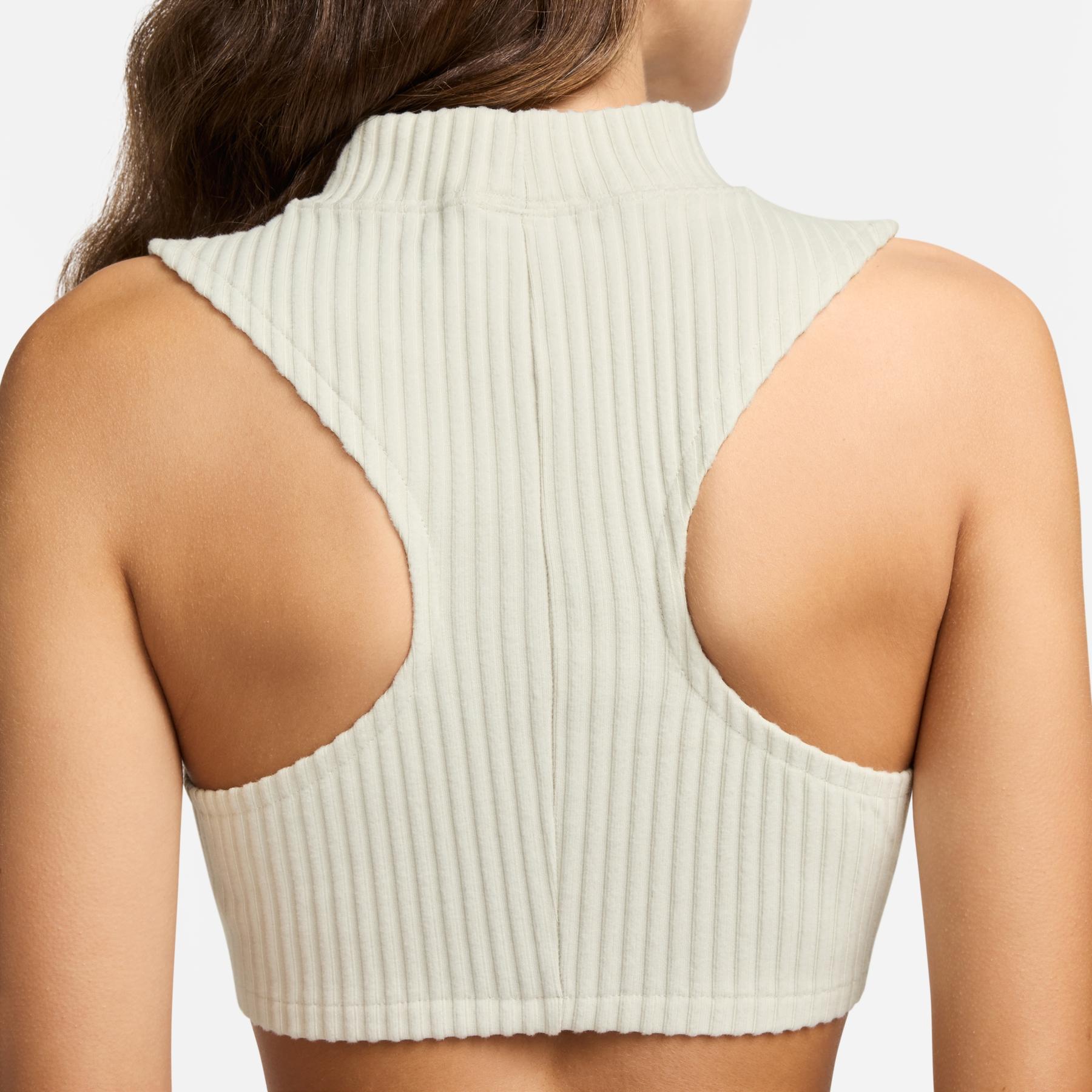 product/n/i/nike_fn3677-104-phsym004.jpg