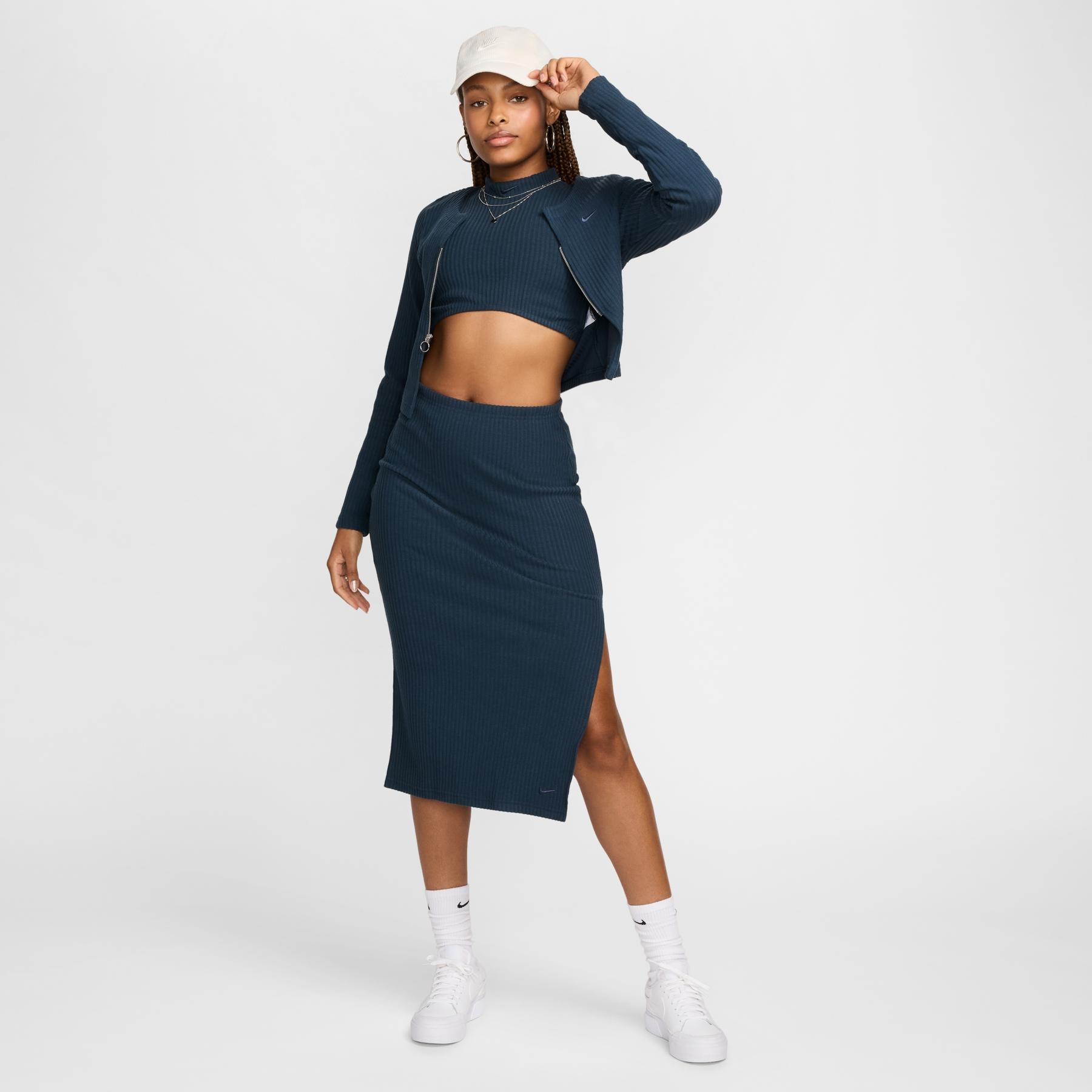 product/n/i/nike_fn3677-478-phsym004_082824.jpg