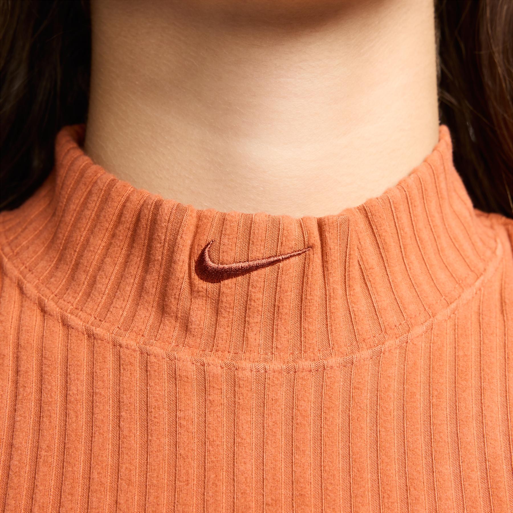 product/n/i/nike_fn3677-825-phsym002.jpg