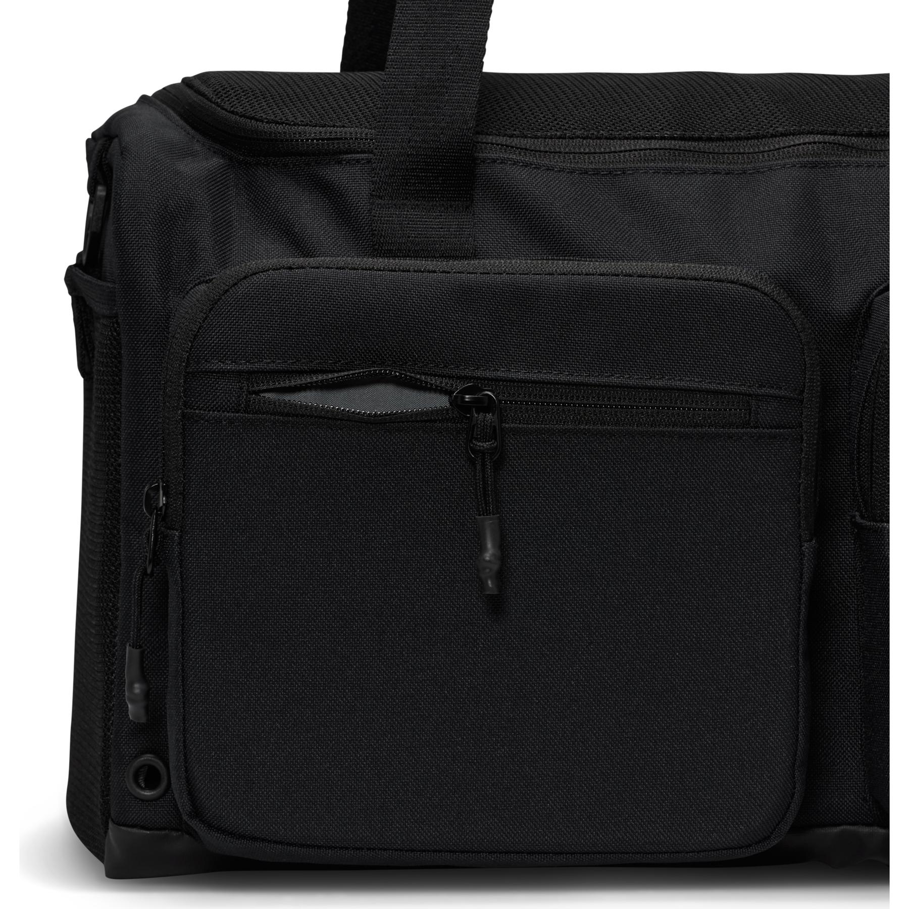 product/n/i/nike_fn4206-010-phsyd003.jpg