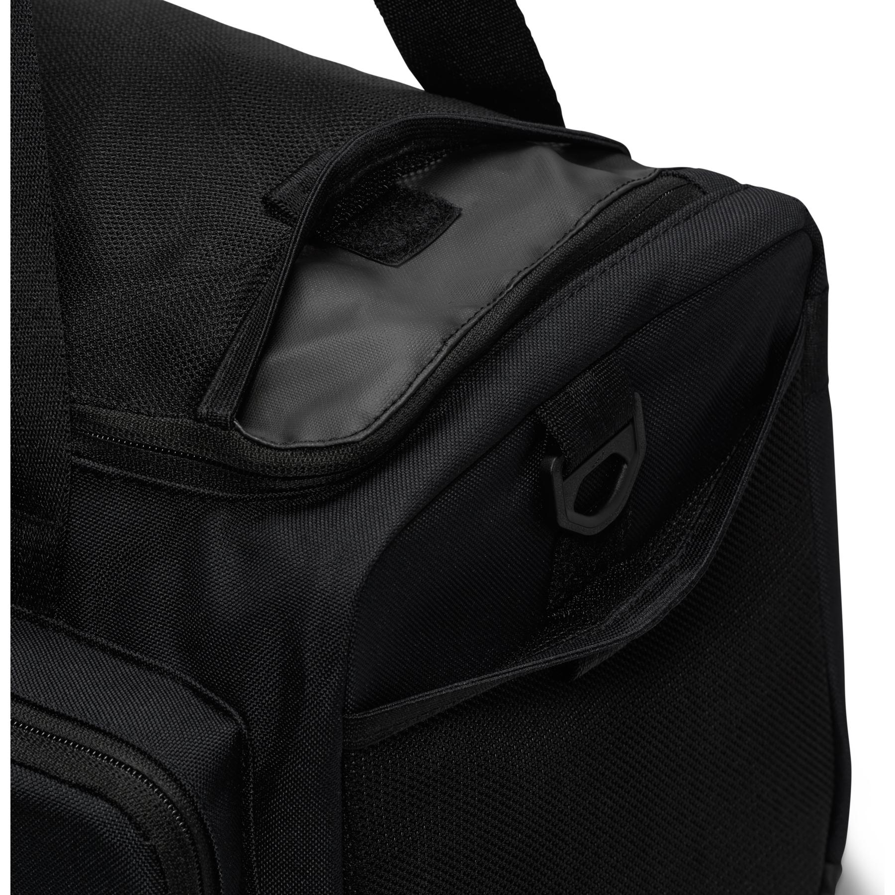 product/n/i/nike_fn4206-010-phsyd005.jpg
