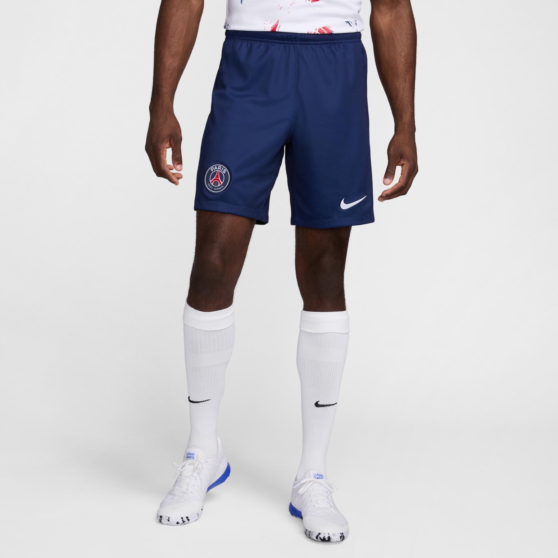 product/n/i/nike_fn8864-410-phsfm001.jpg