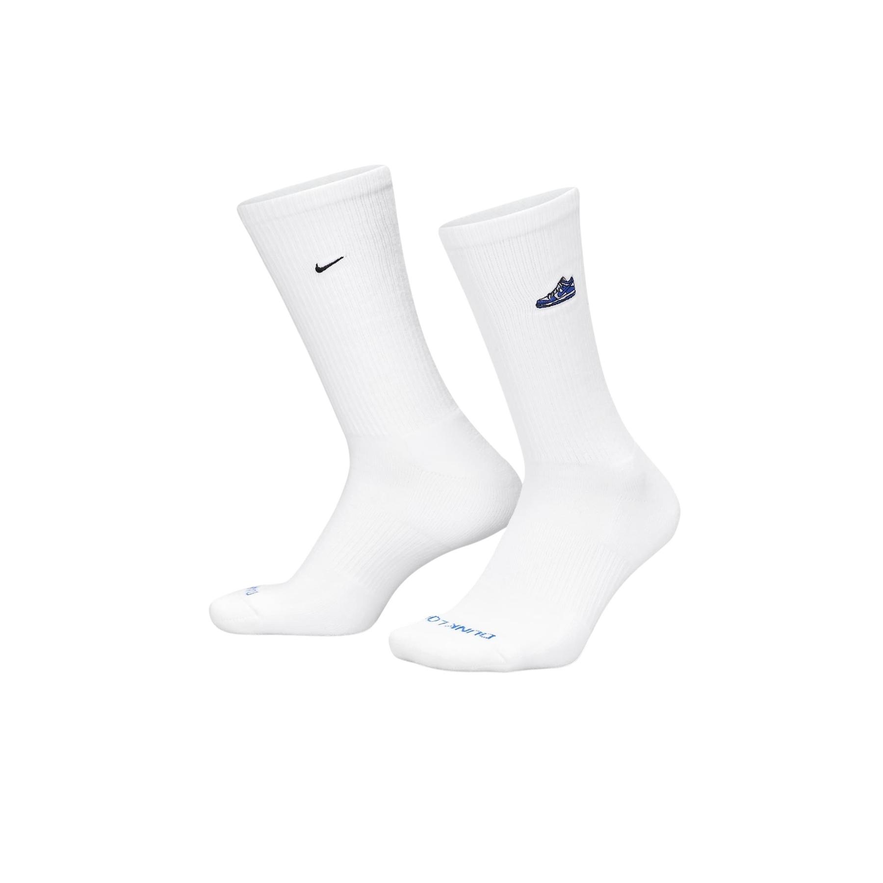 product/n/i/nike_fq0326-100_white_1.jpg