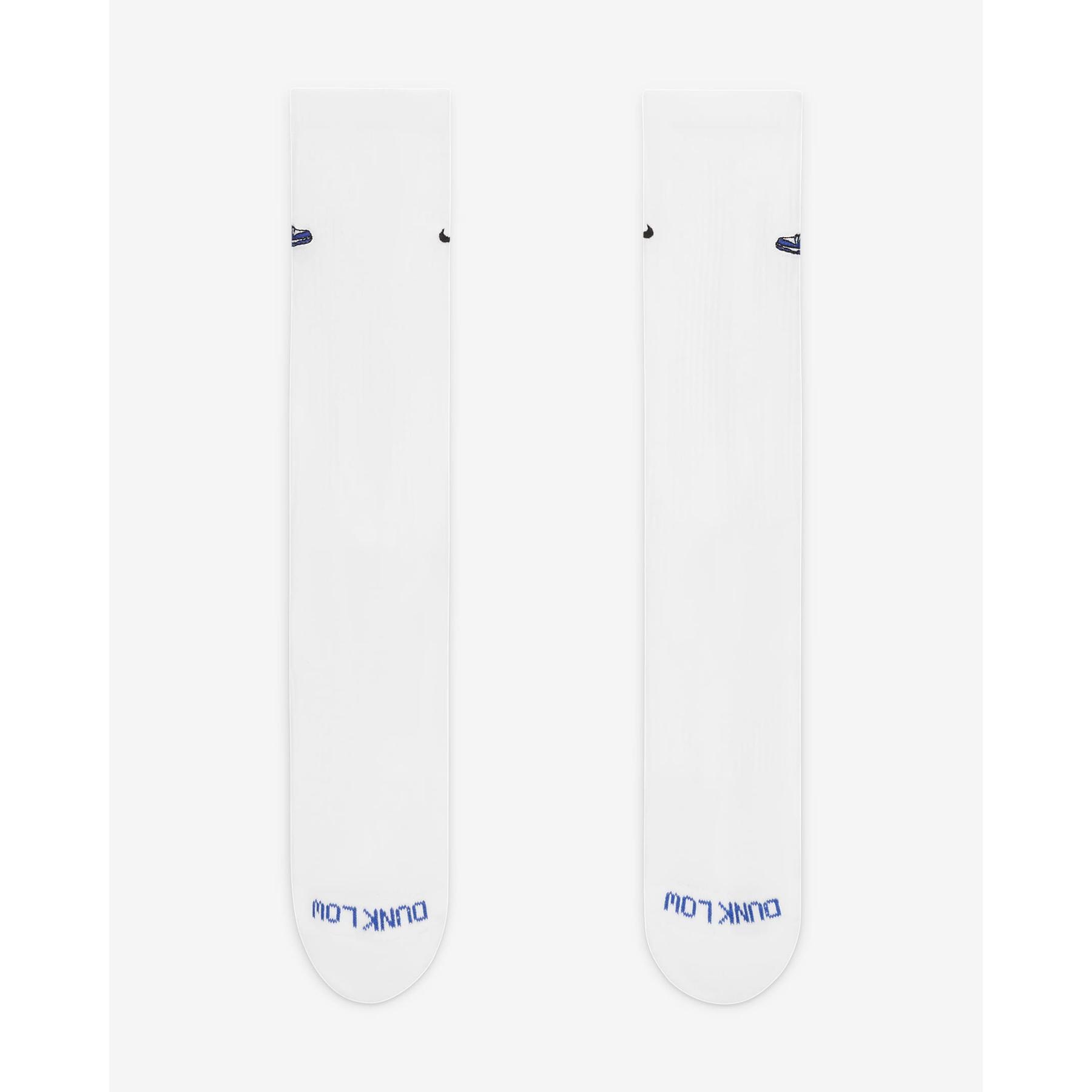 product/n/i/nike_fq0326-100_white_2.jpg