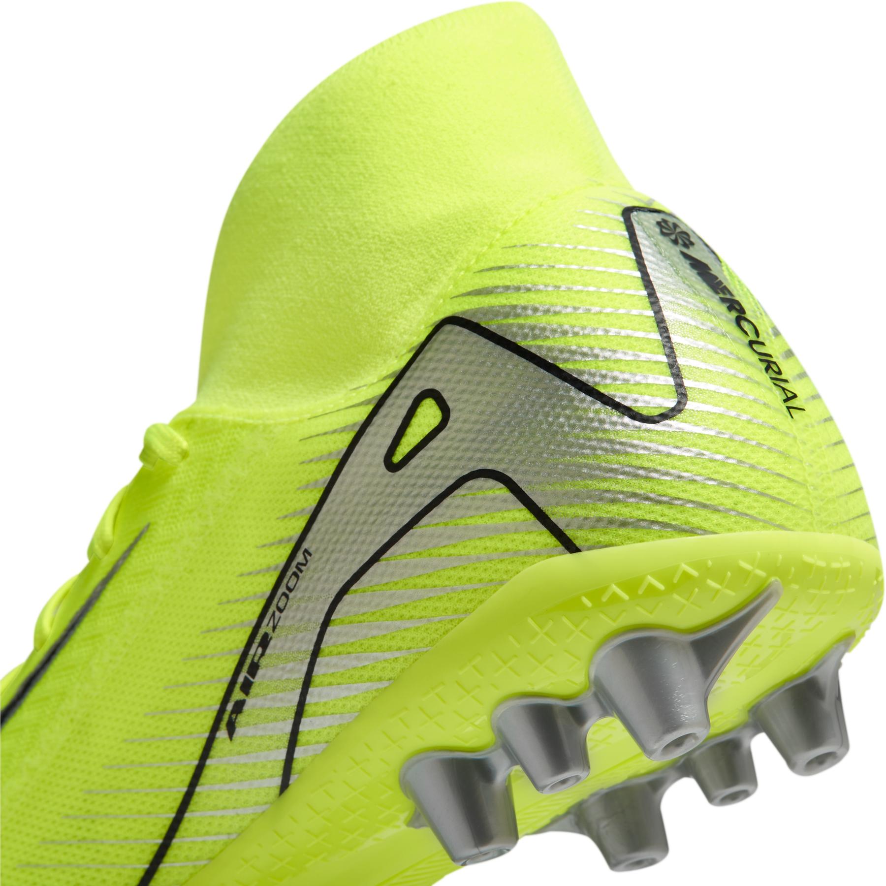 product/n/i/nike_fq8329-700-phsyd003.jpg