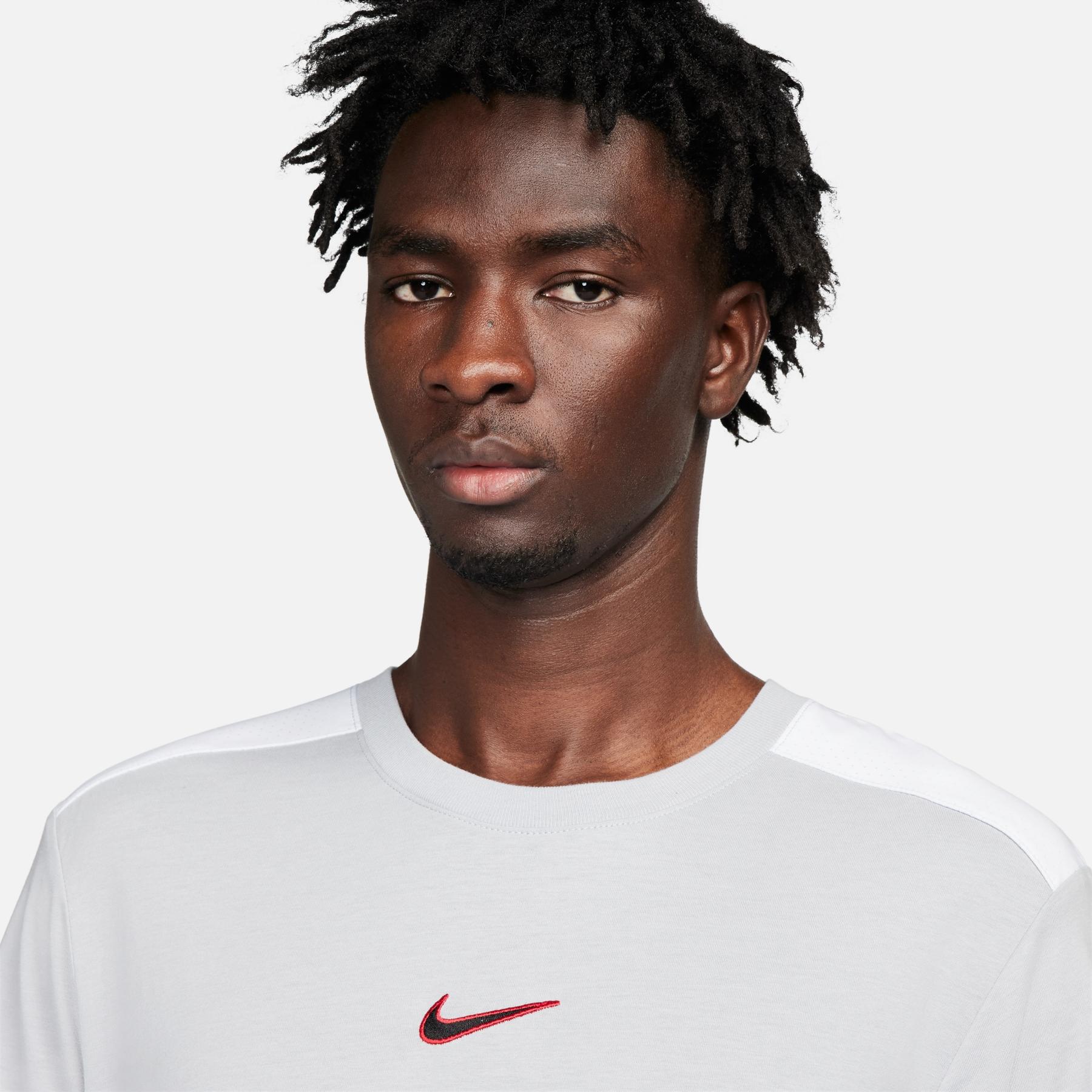 product/n/i/nike_fq8821-012-phsym001_s23.jpg