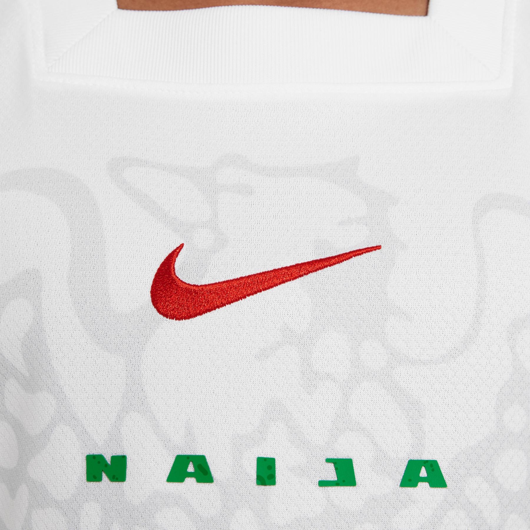 product/n/i/nike_fq8842-100-phsym002.jpg