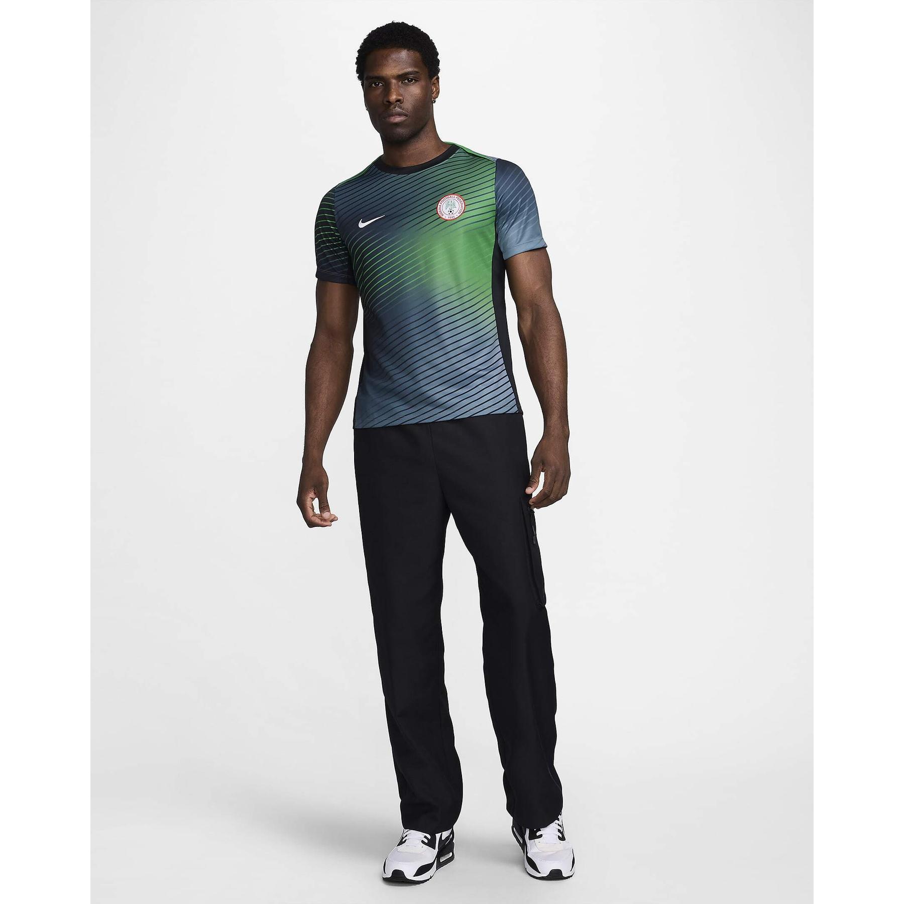 product/n/i/nike_fq9038-065_gris-froid-vert-noir-blanc_7.jpg