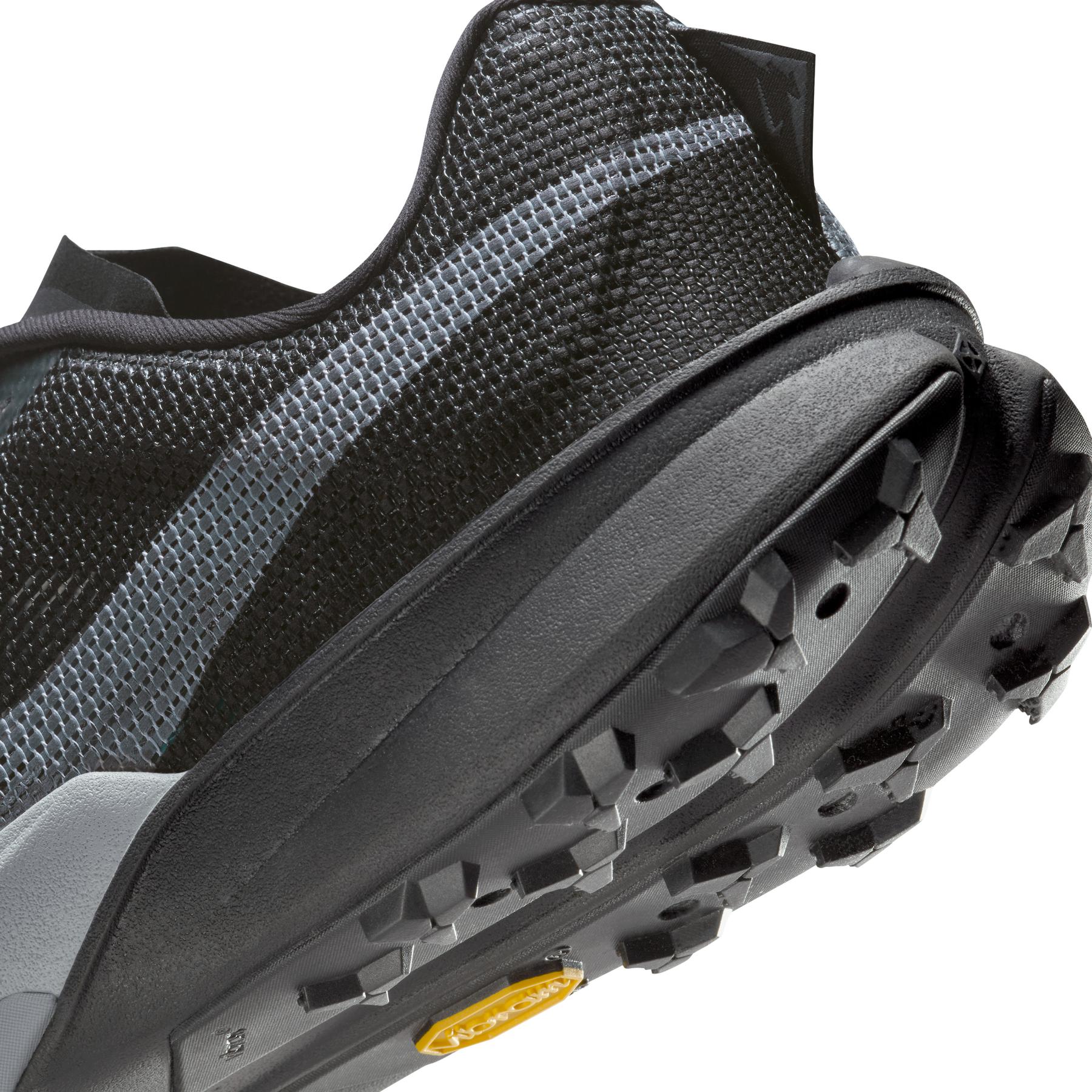 product/n/i/nike_fv3929-001_noir-blanc-cool-grey-blanc_3.jpg