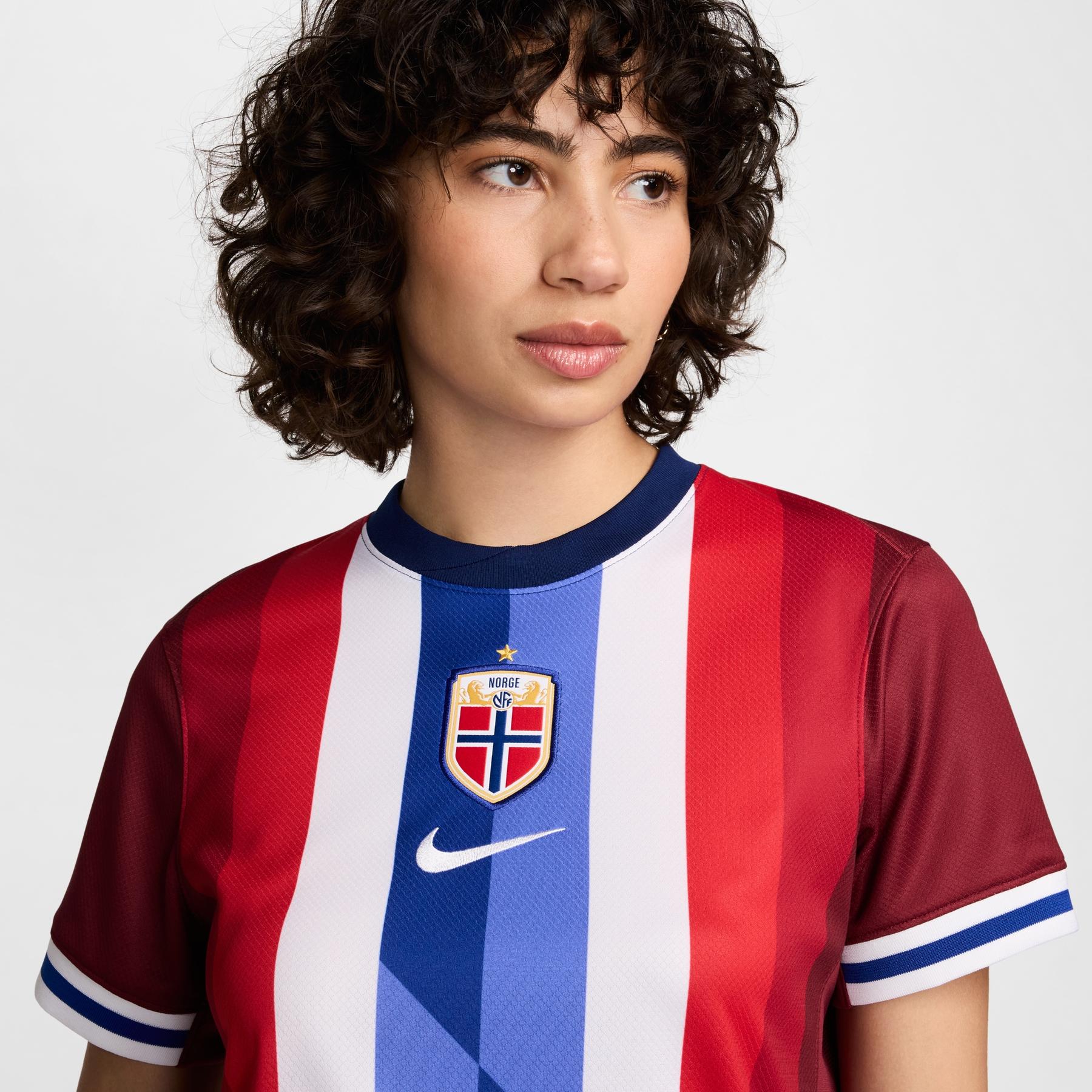 product/n/i/nike_fz0165-677-phsym001.jpg