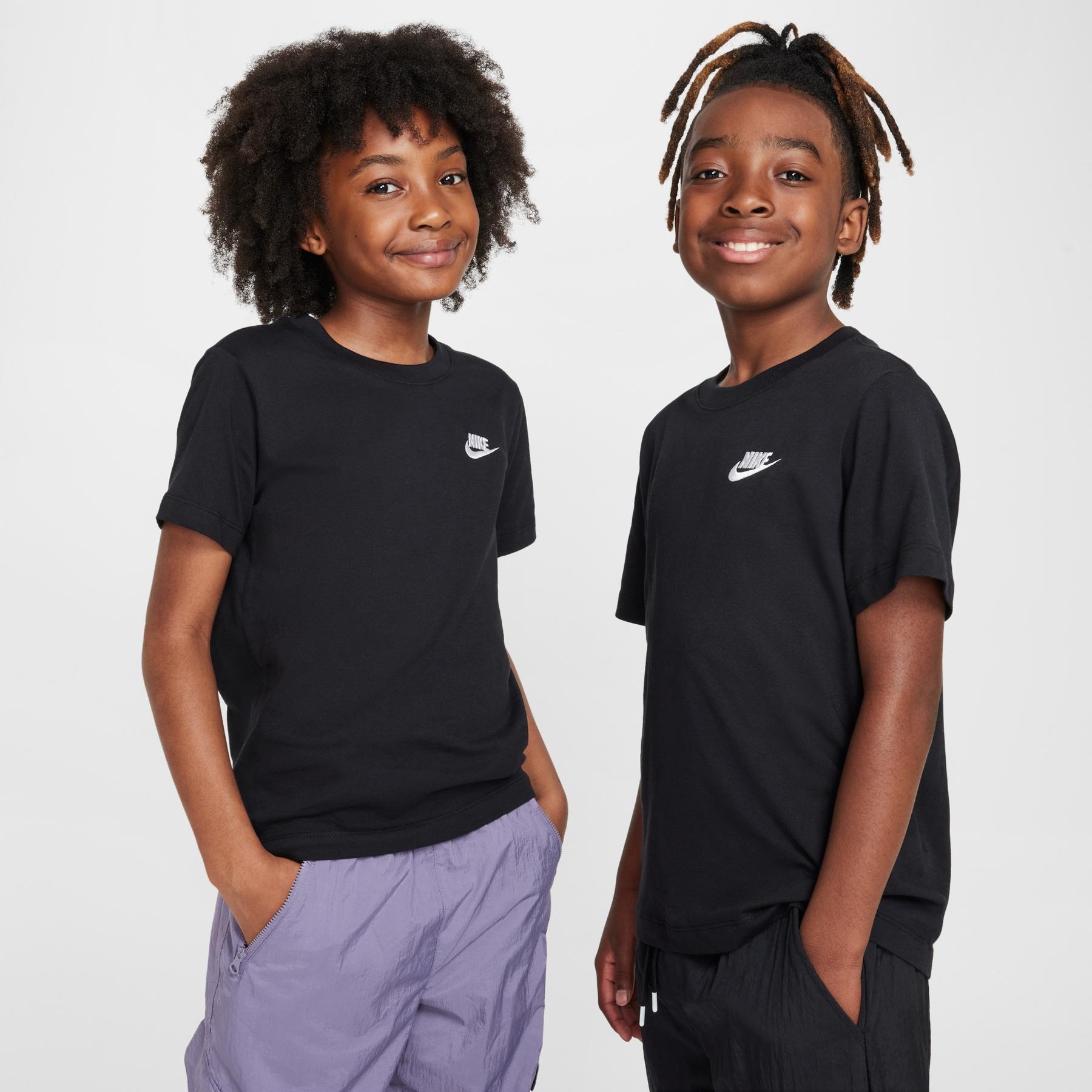 product/n/i/nike_fz5177-010-phcfm001.jpg