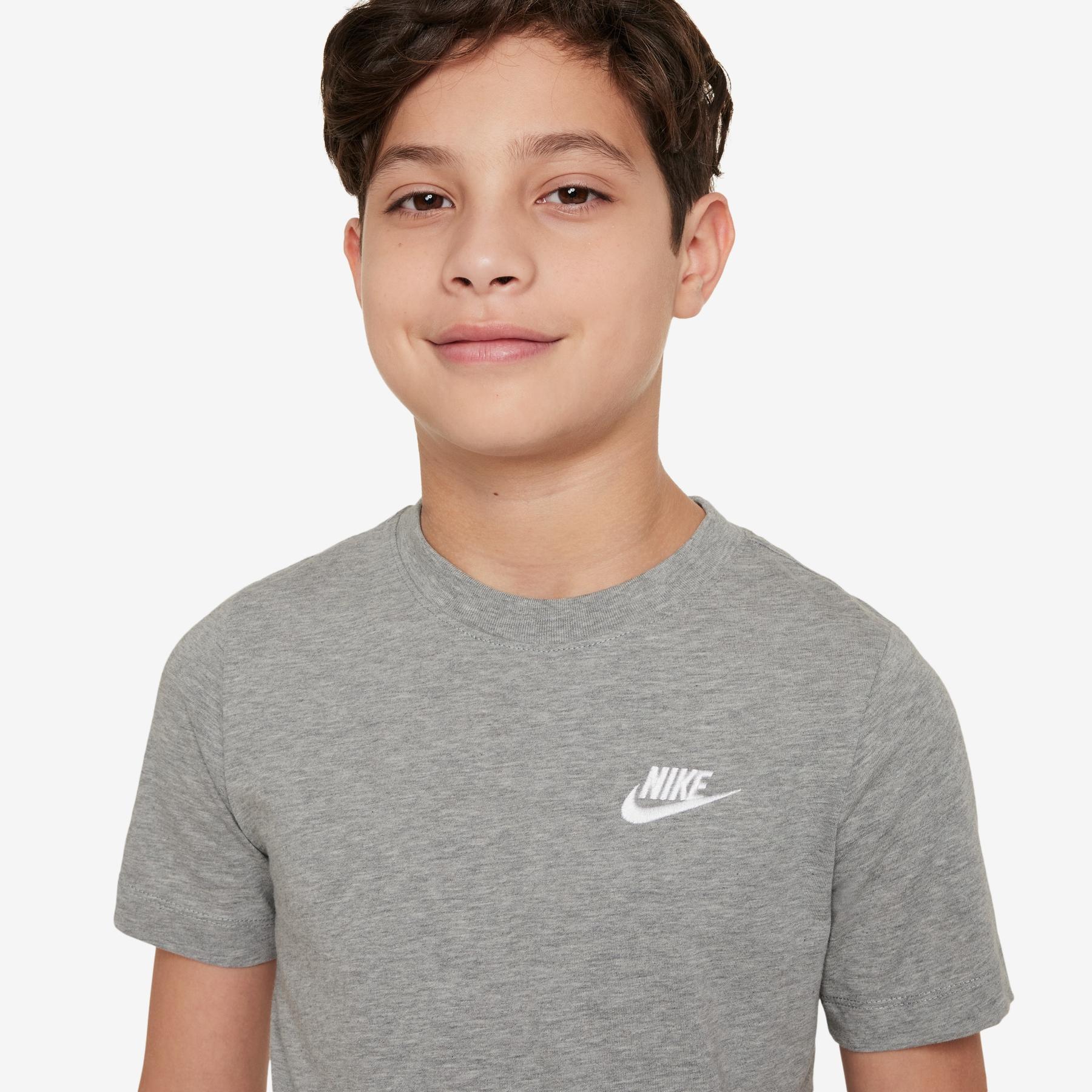 product/n/i/nike_fz5177-063-phsym001.jpg