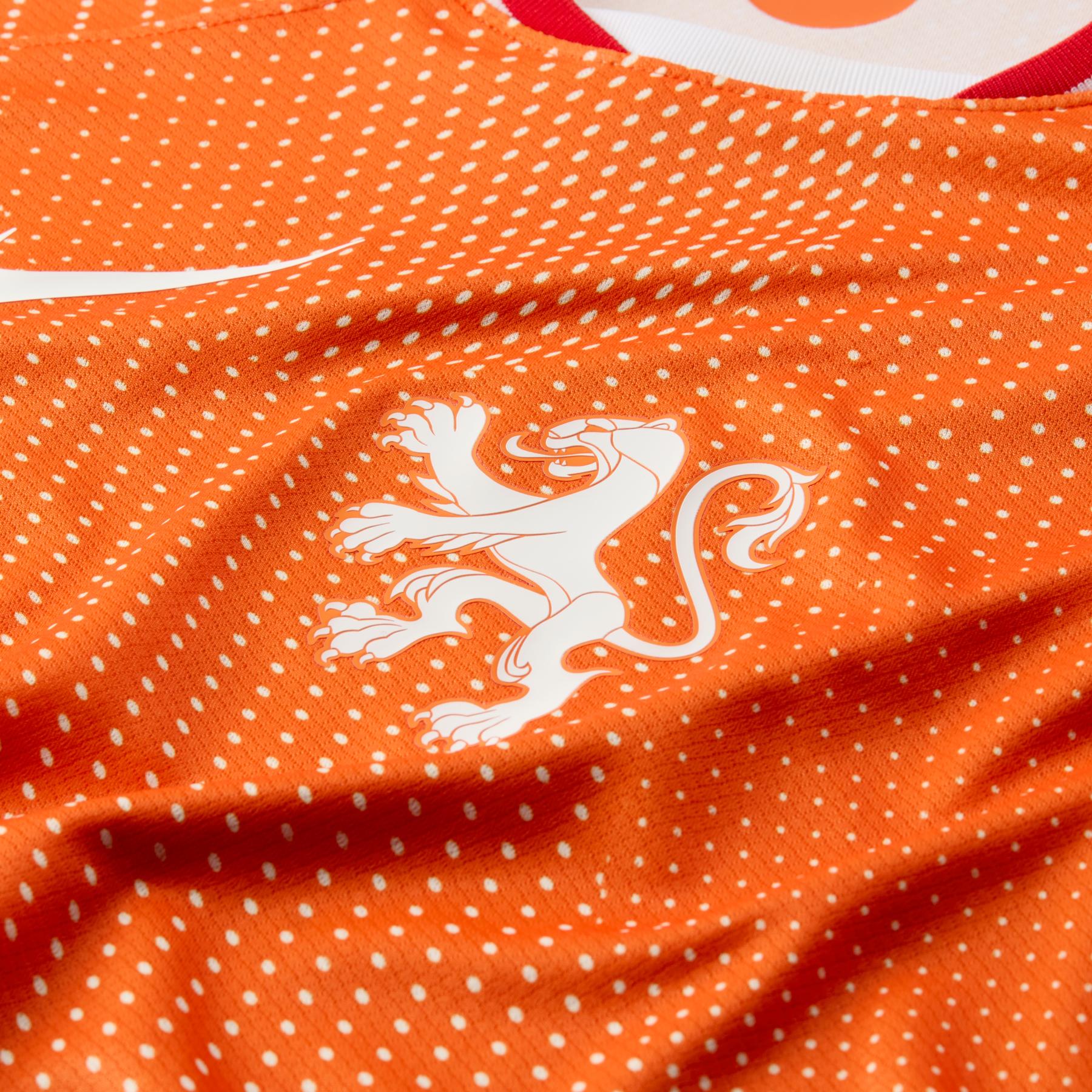 product/n/i/nike_fz9015-819-phsyd001.jpg