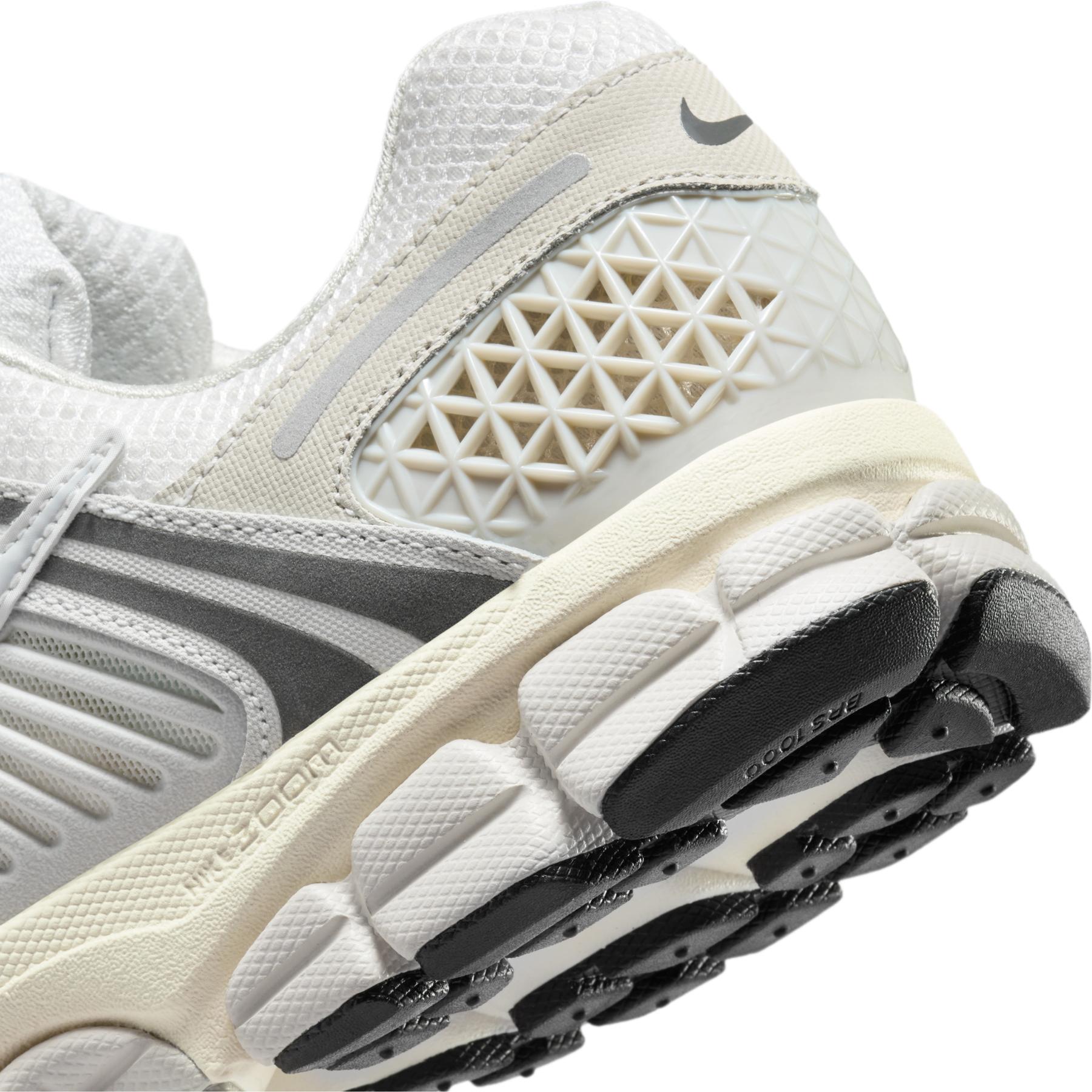 product/n/i/nike_hf0731-007-phsyd002.jpg