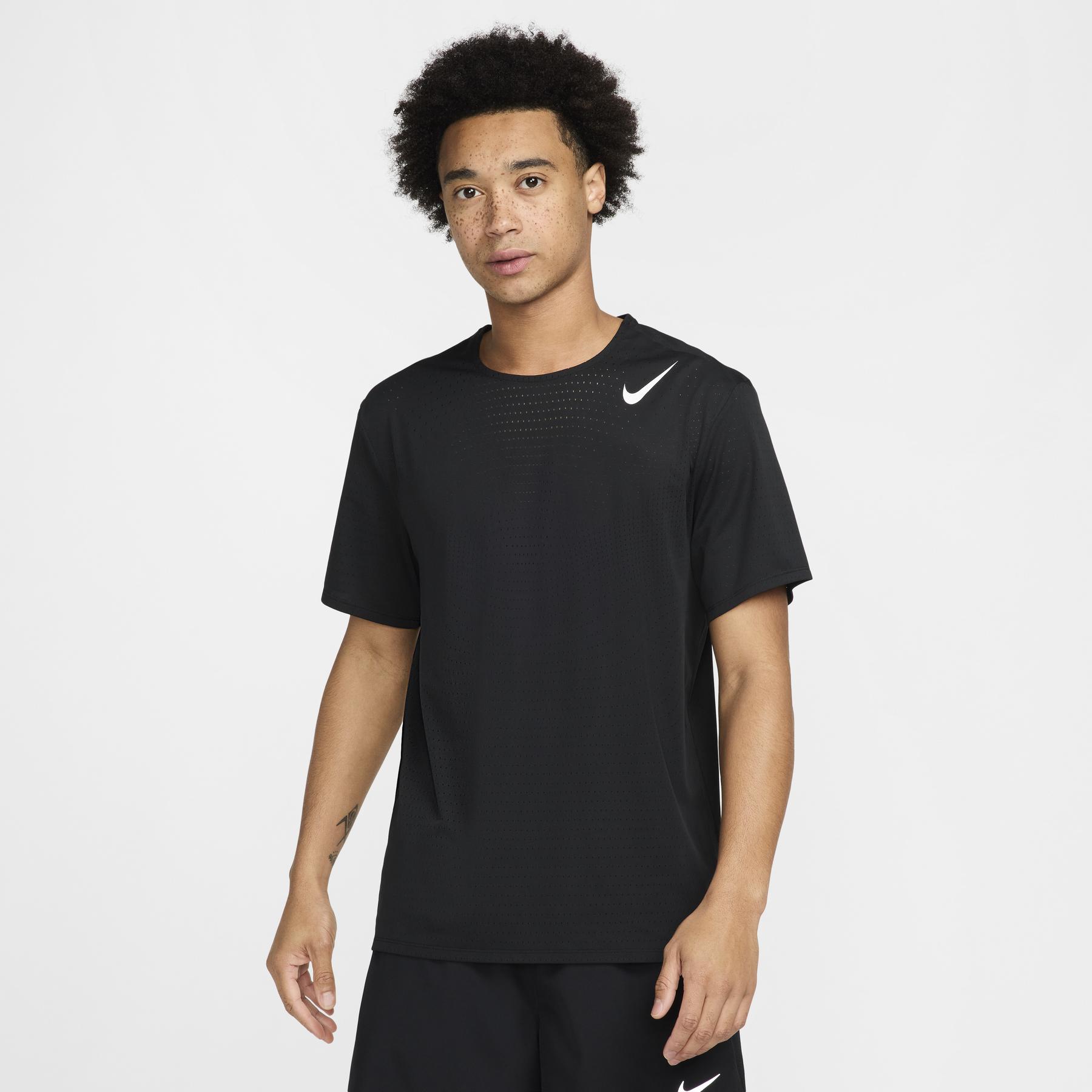 product/n/i/nike_hj3377-010_noir-summit-white_4.jpg