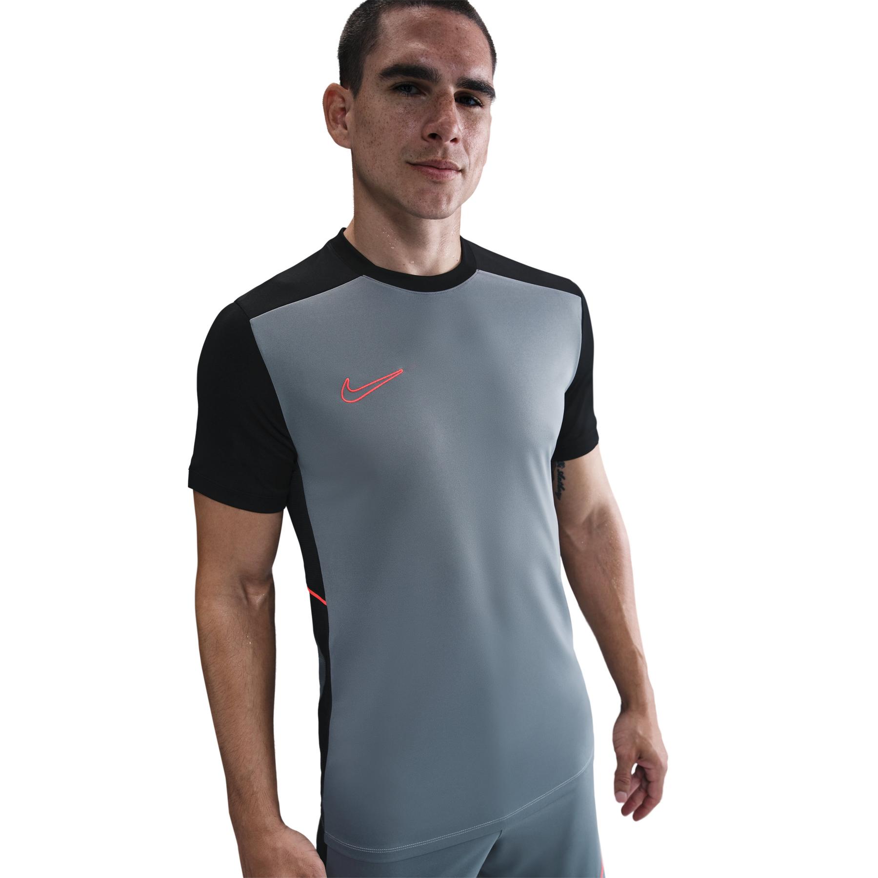 product/n/i/nike_hj3791-065-phsym001.jpg