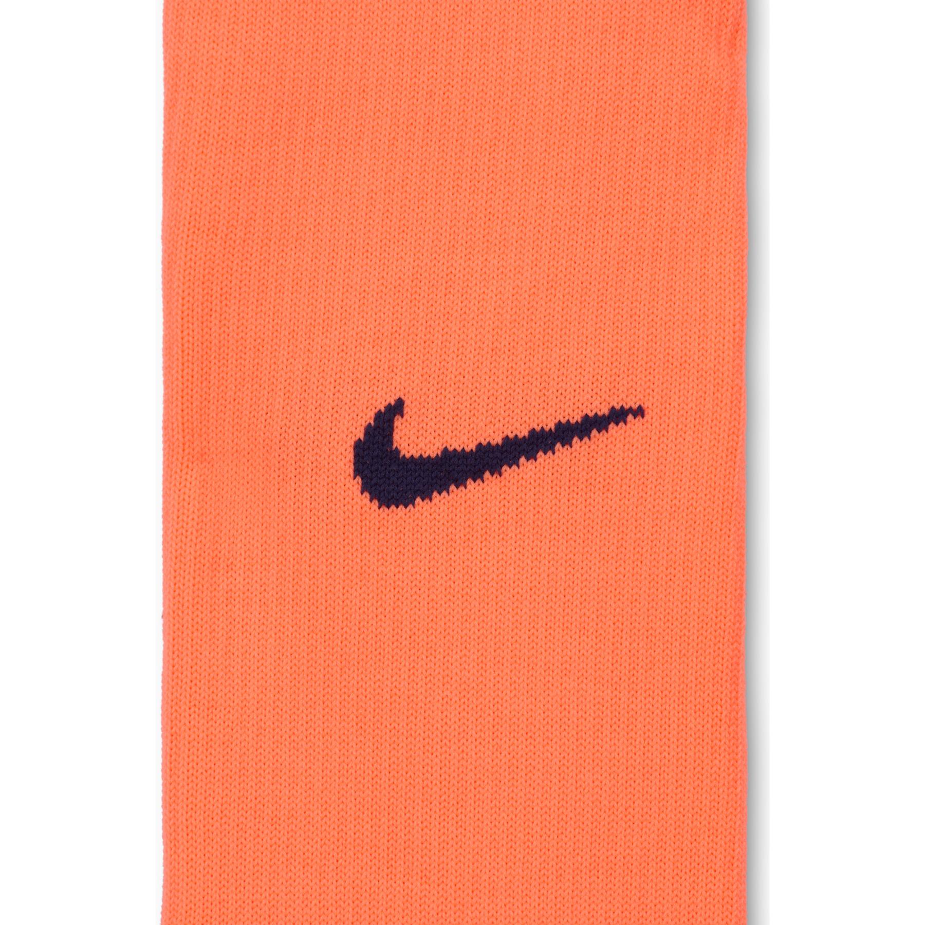 product/n/i/nike_hm3084-854-phsyd001.jpg