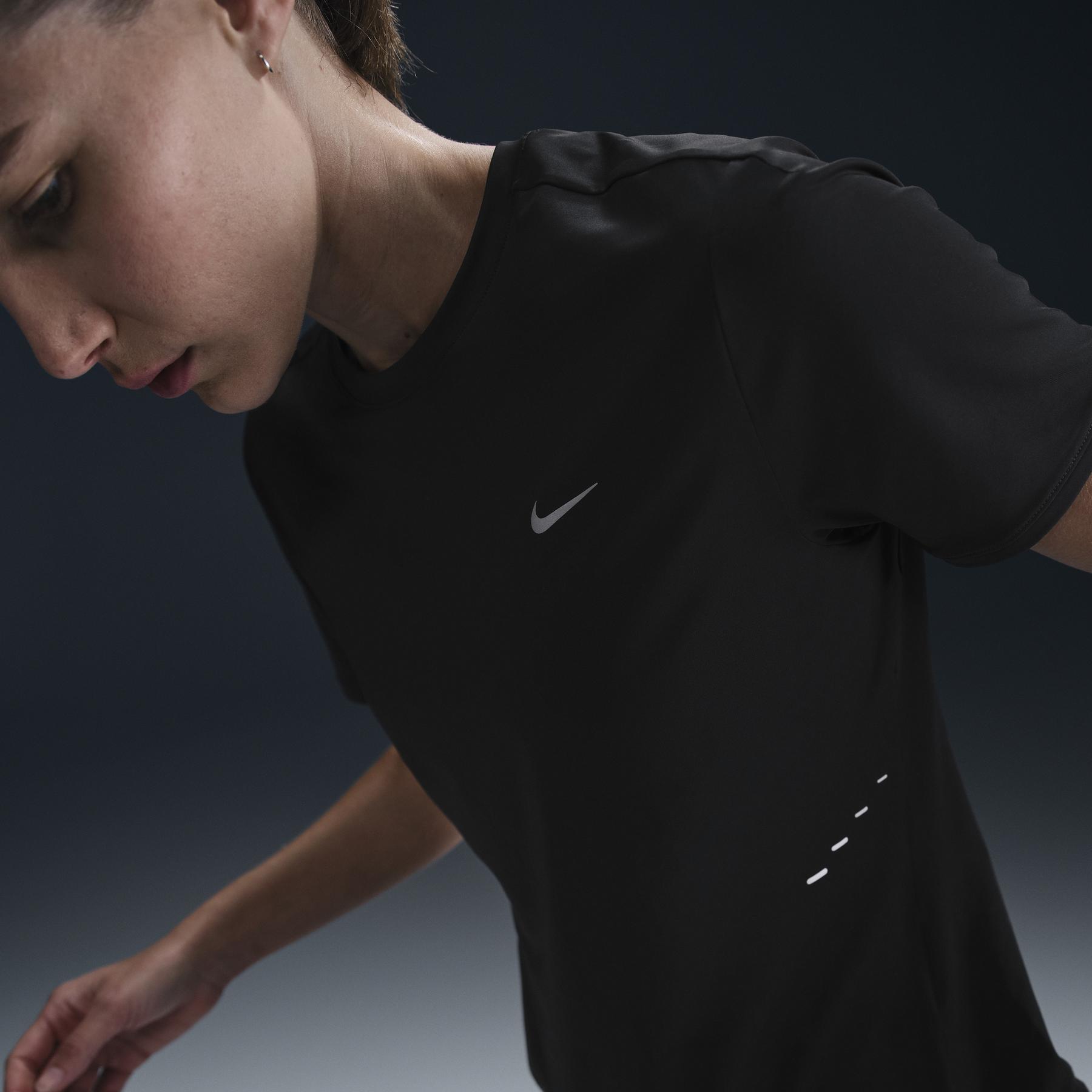 product/n/i/nike_hm9698-010_noir_3.jpg