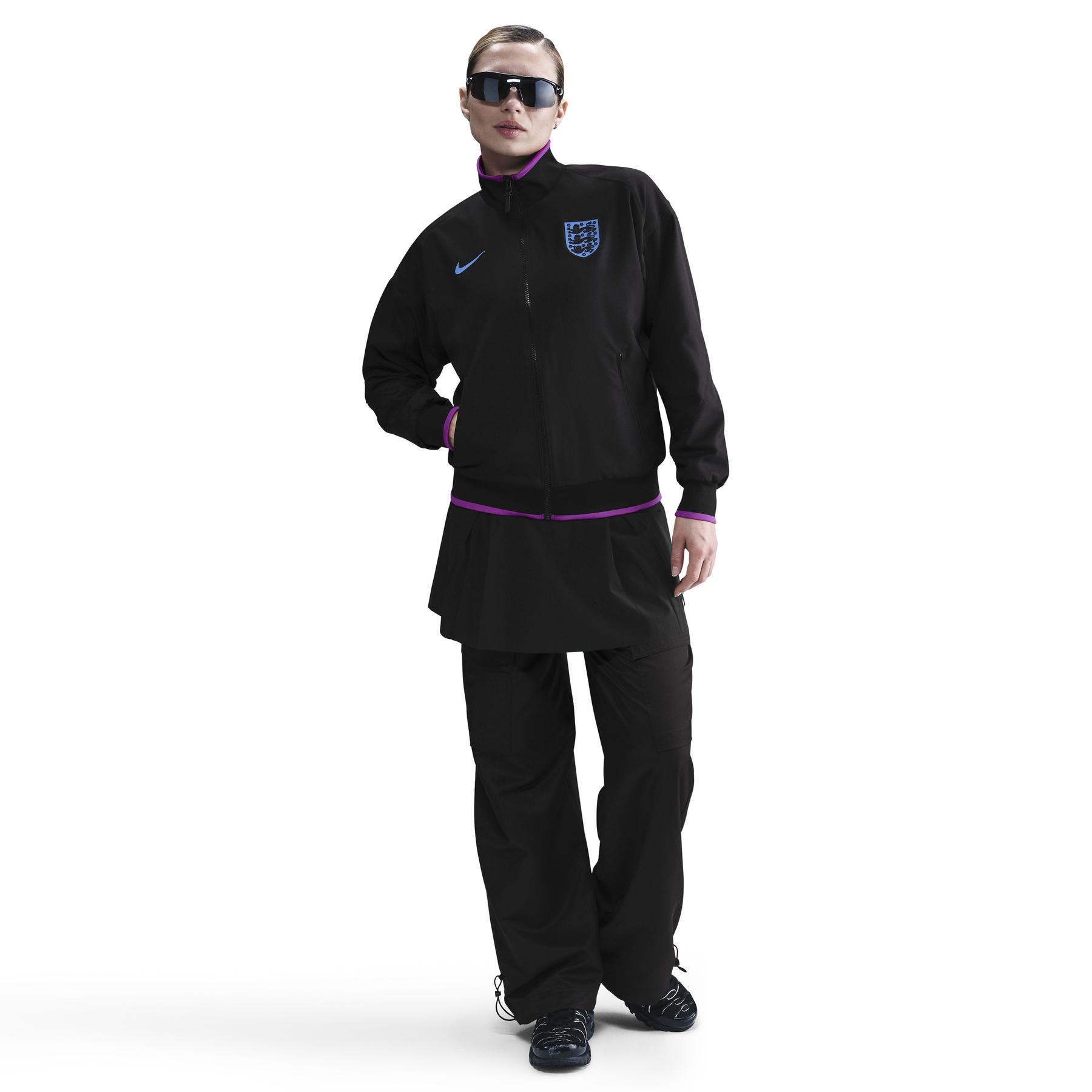 product/n/i/nike_hm9778-010_black-lt-photo-blue_1.jpg