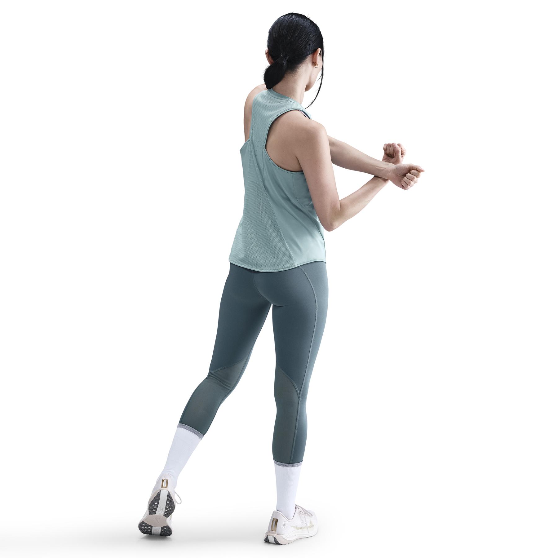 product/n/i/nike_hq0620-017_cannon-reflective-silv_10.jpg