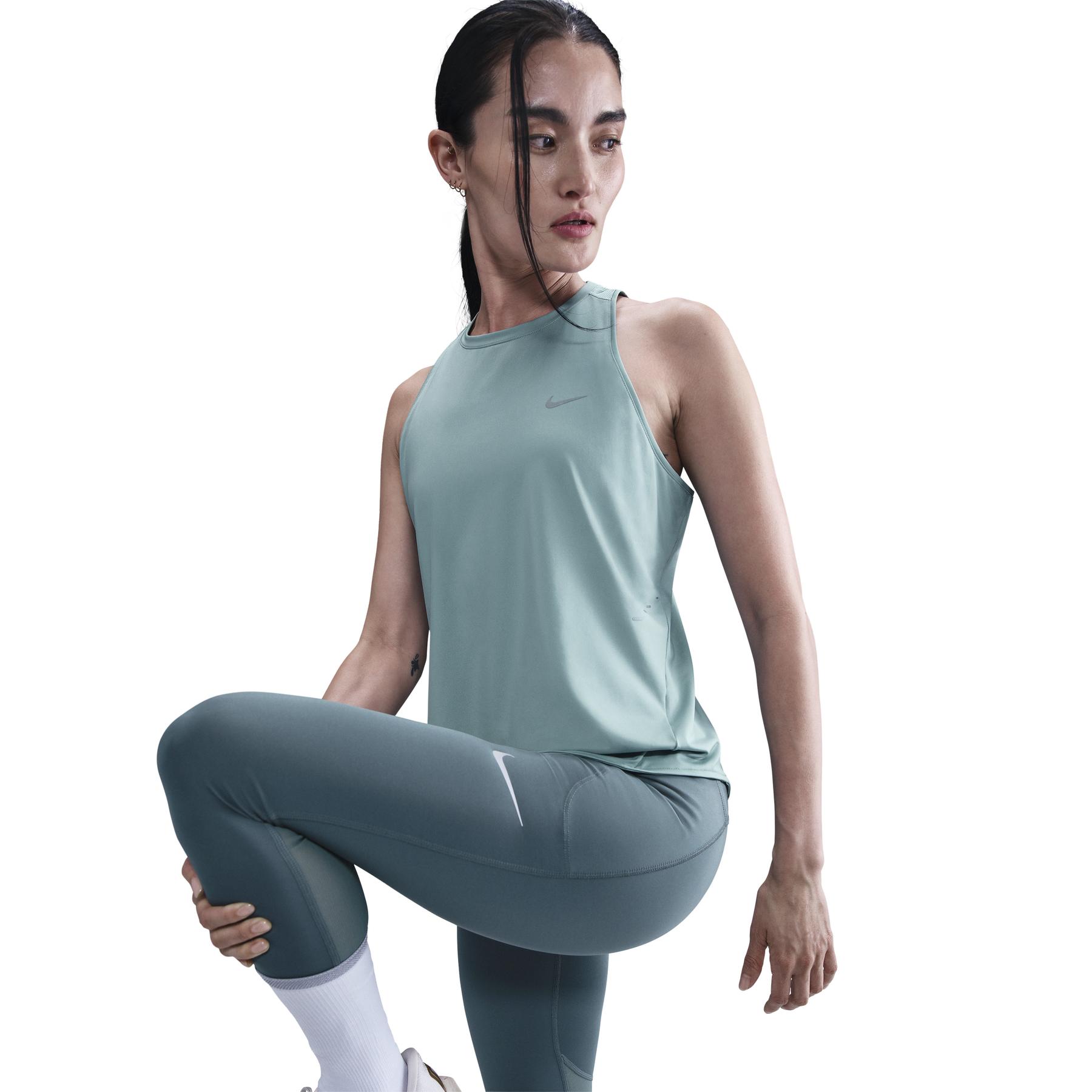 product/n/i/nike_hq0620-017_cannon-reflective-silv_3.jpg