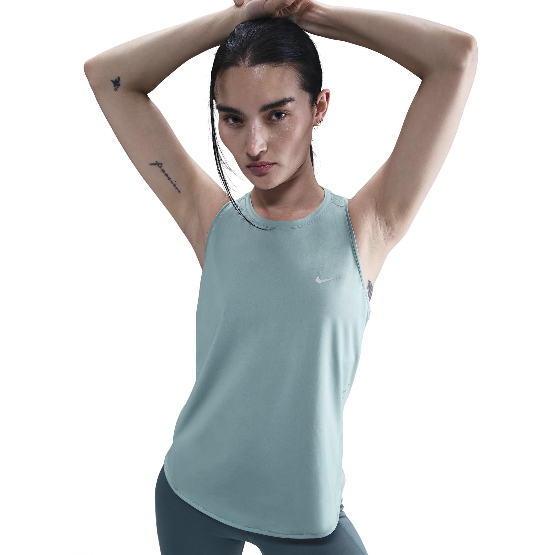 product/n/i/nike_hq0620-017_cannon-reflective-silv_6.jpg