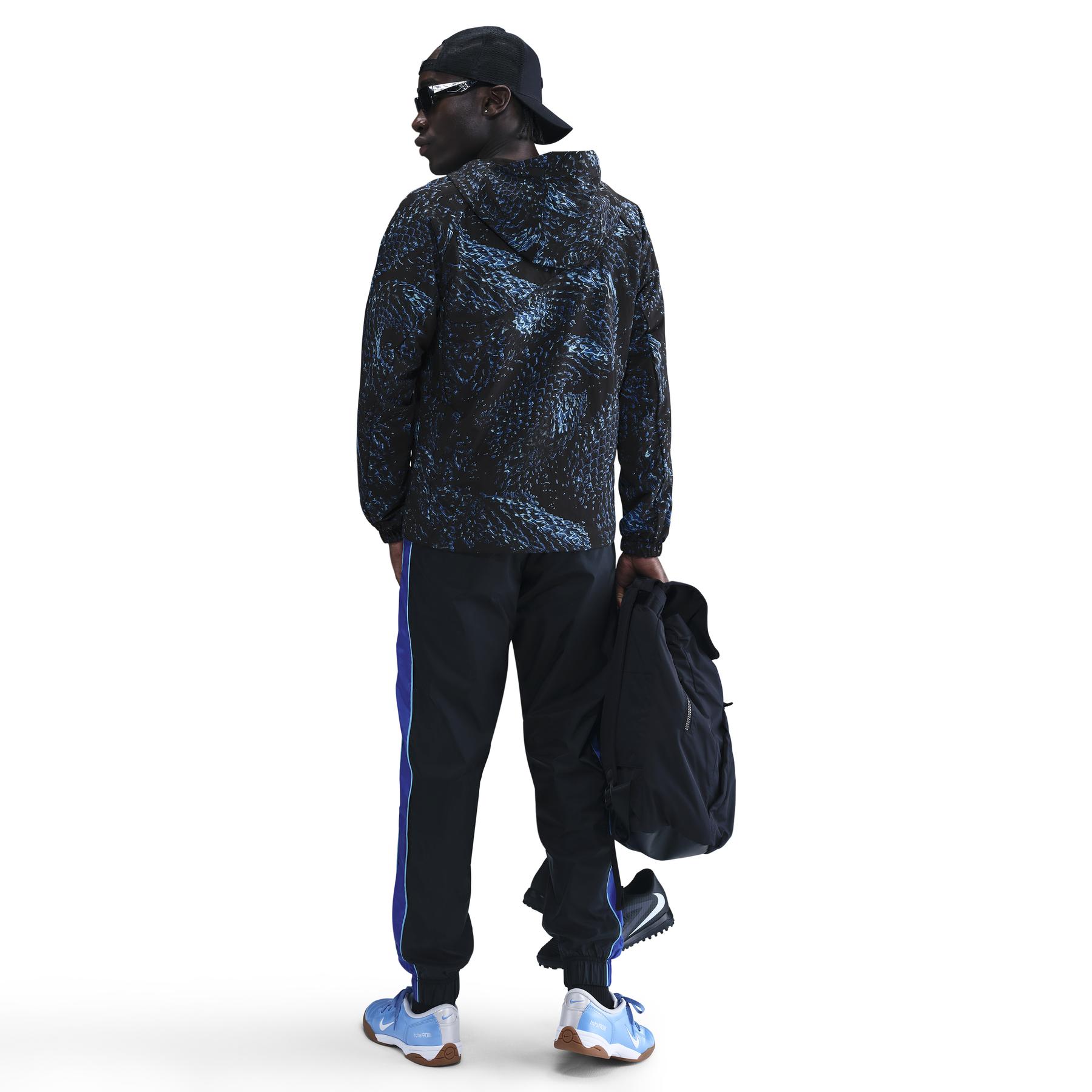 product/n/i/nike_hq1514-438_lyon-blue-black-chlorine-blue_4.jpg