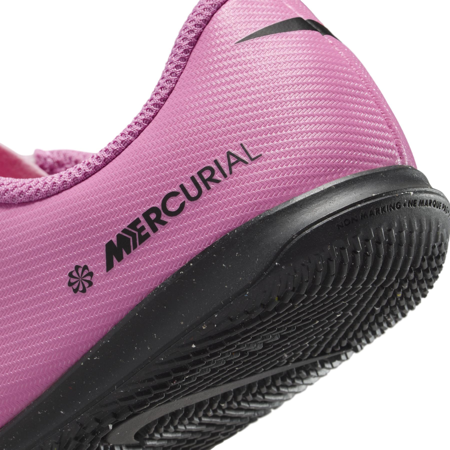 product/n/i/nike_hq2120-600_magic-flamingo-black-total-crimson_1.jpg