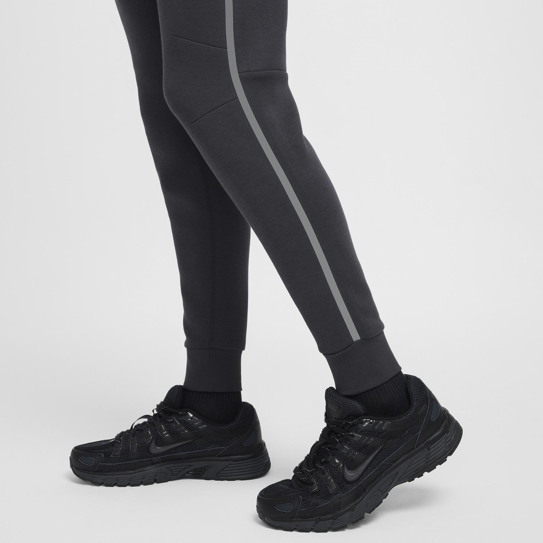 product/n/i/nike_hq3747-060_anthracite-safety-orange_7.jpg