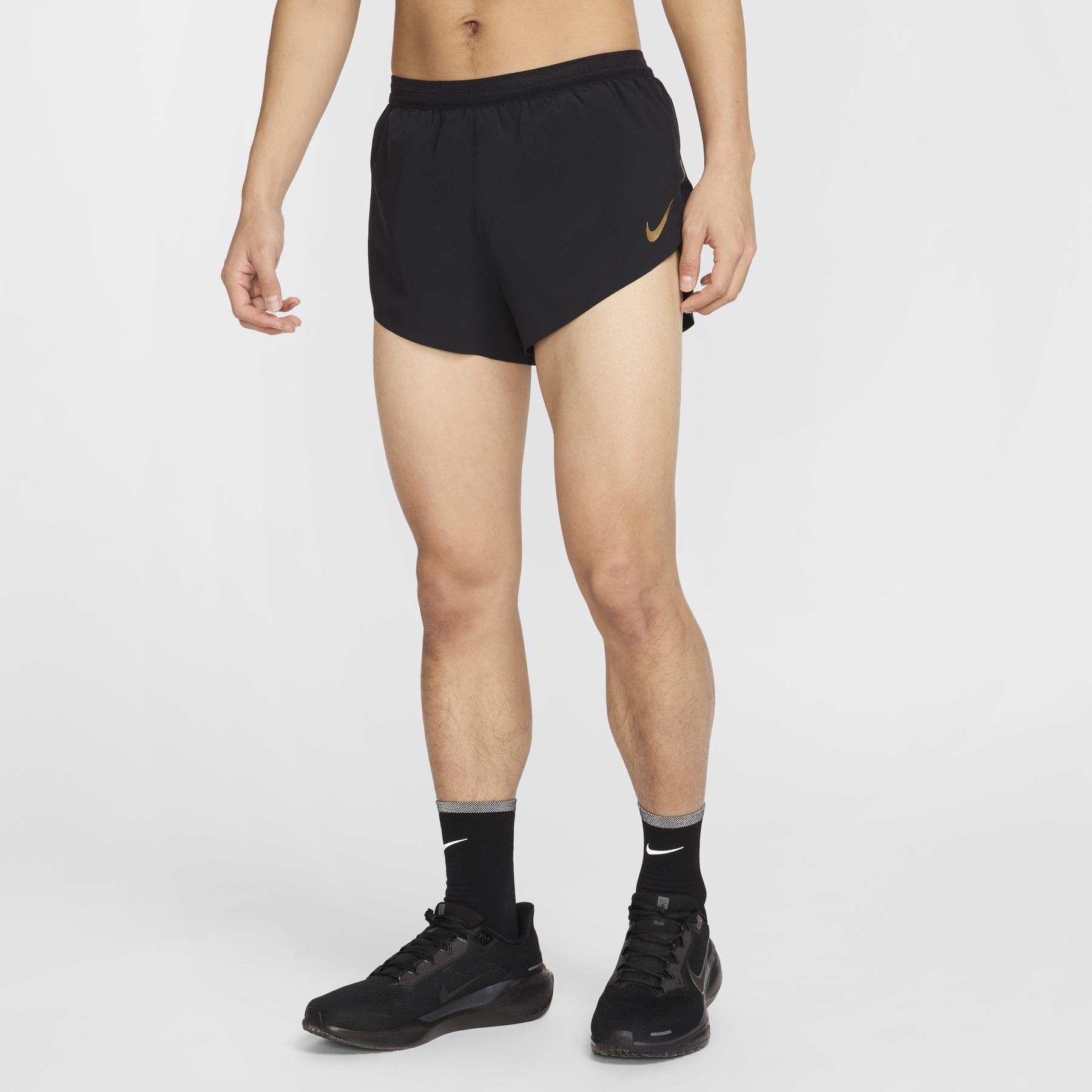 product/n/i/nike_hq4197-010_noir-metallic-gold_4.jpg