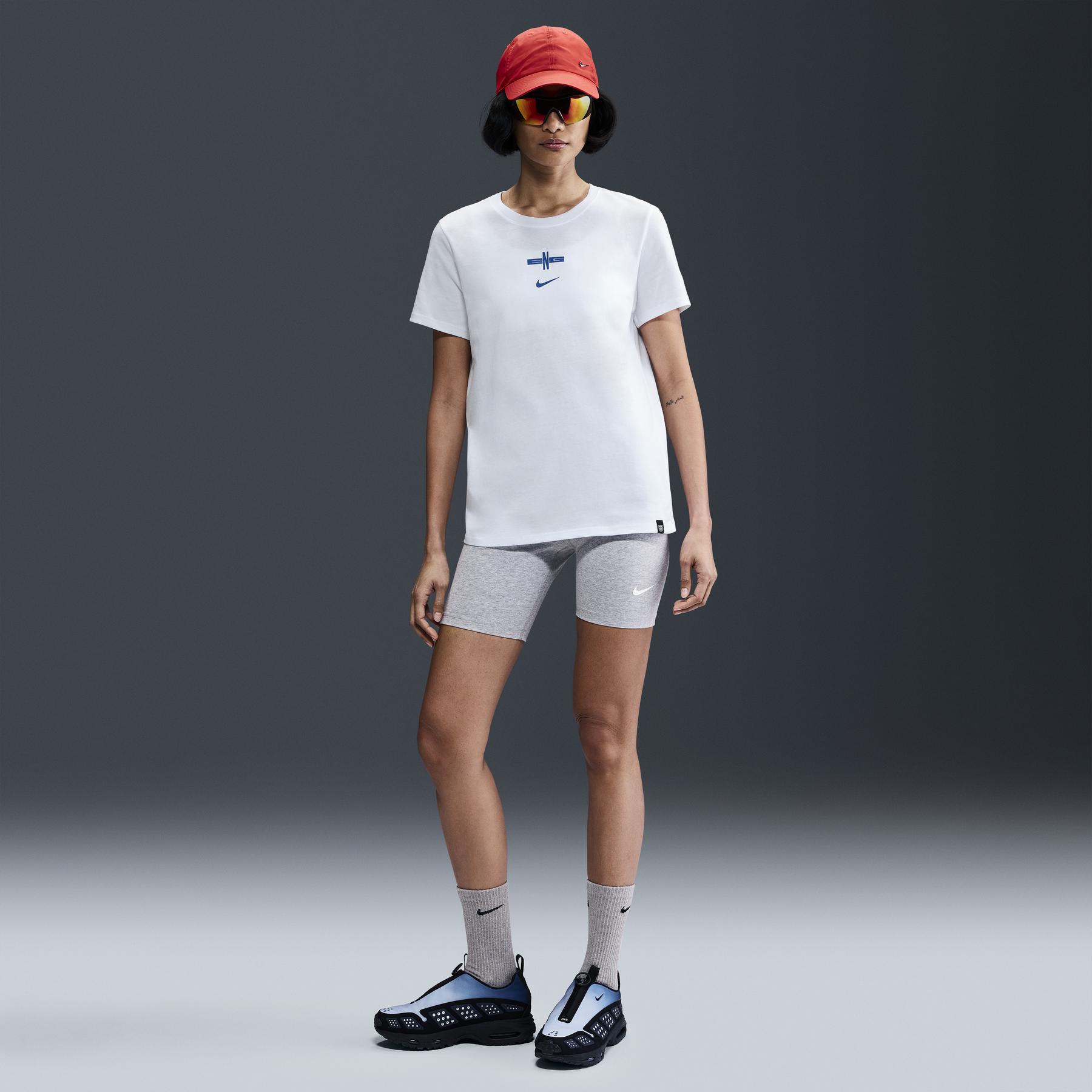 product/n/i/nike_hq8453-100_white_9.jpg