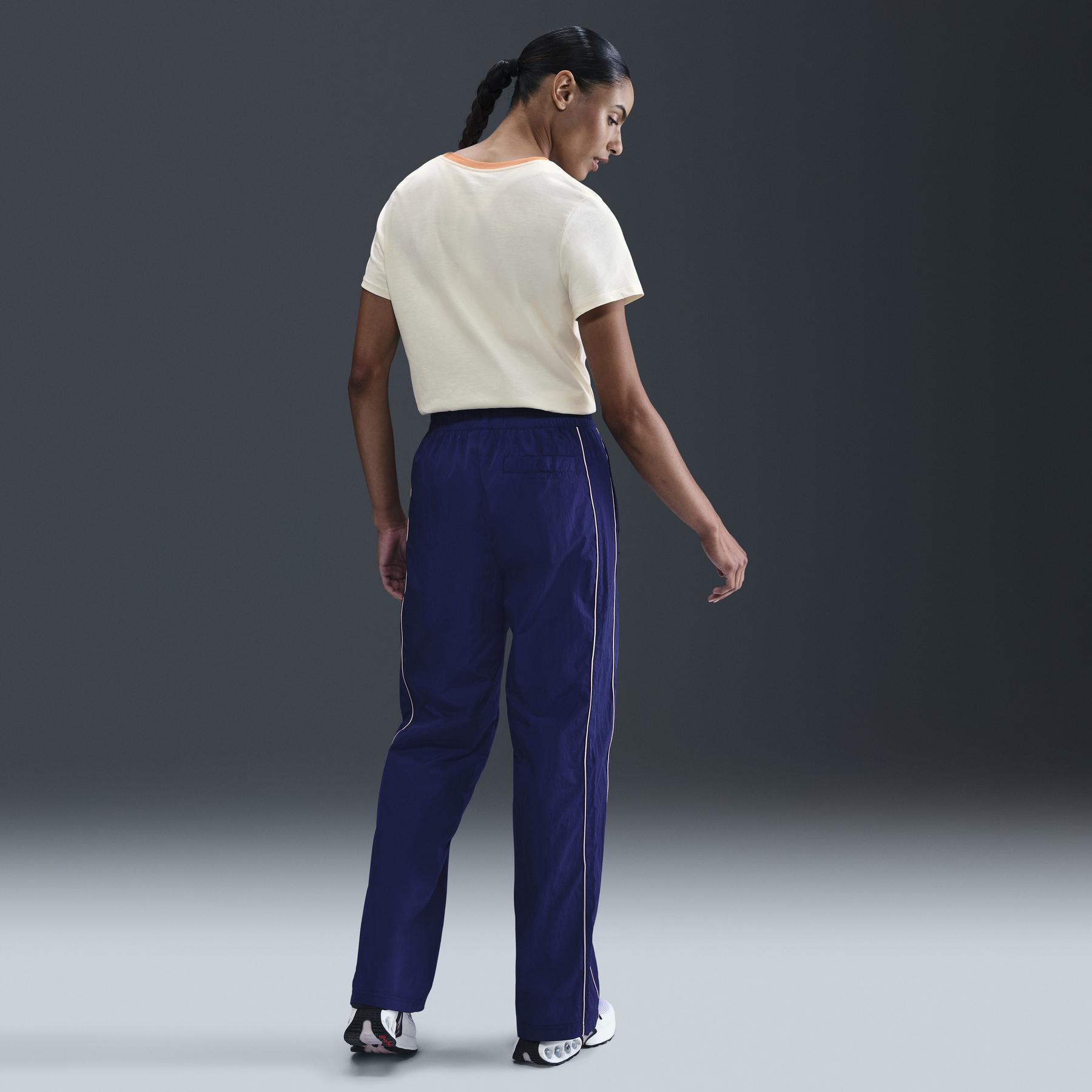product/n/i/nike_hq8455-110_pale-ivory_5.jpg