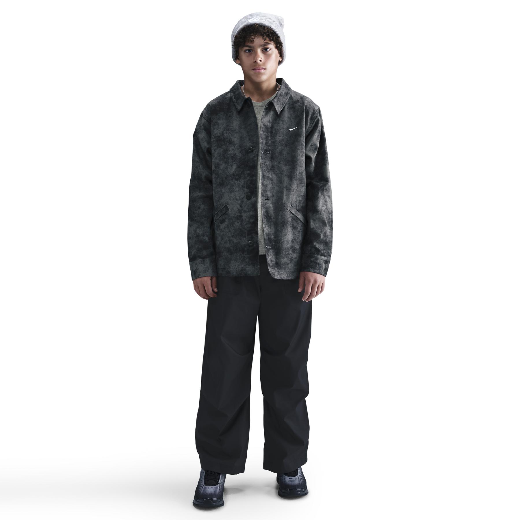 product/n/i/nike_hq8922-010_black-white_4.jpg