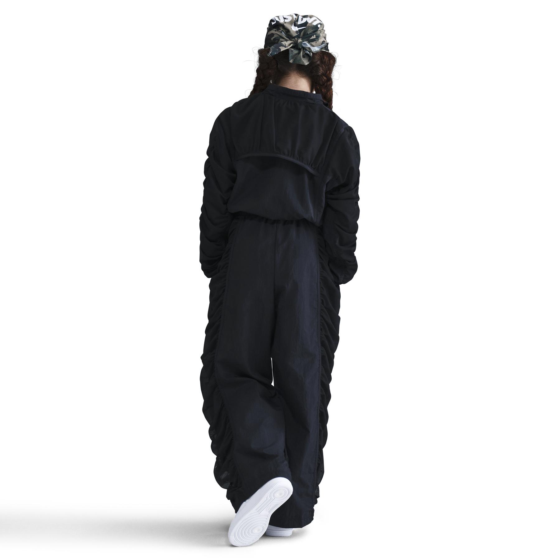 product/n/i/nike_hq9459-010_black-white_1.jpg