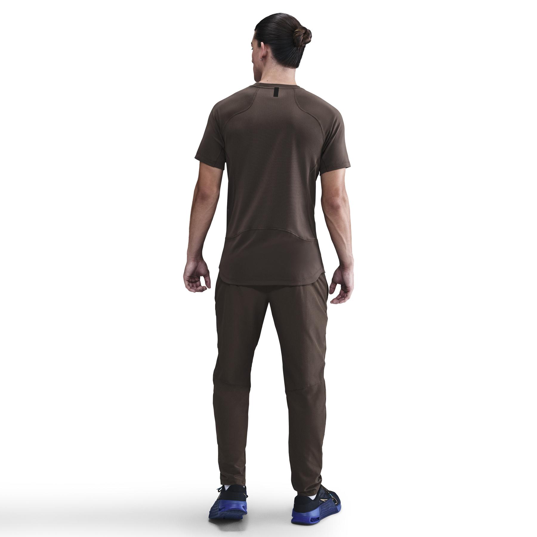 product/n/i/nike_hv0409-237_baroque-brown-black_2.jpg