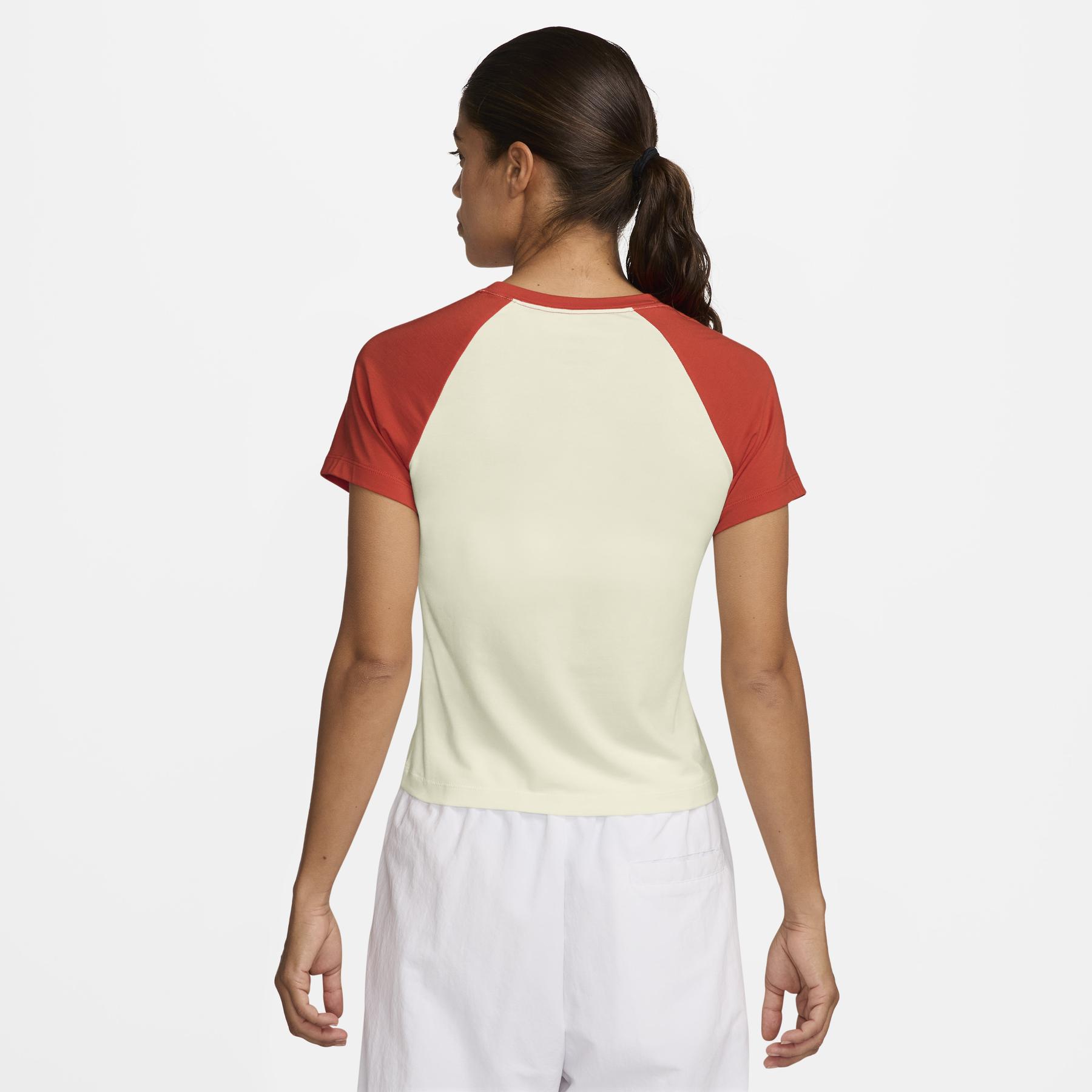 product/n/i/nike_hv4992-133_sail-picante-red_3.jpg