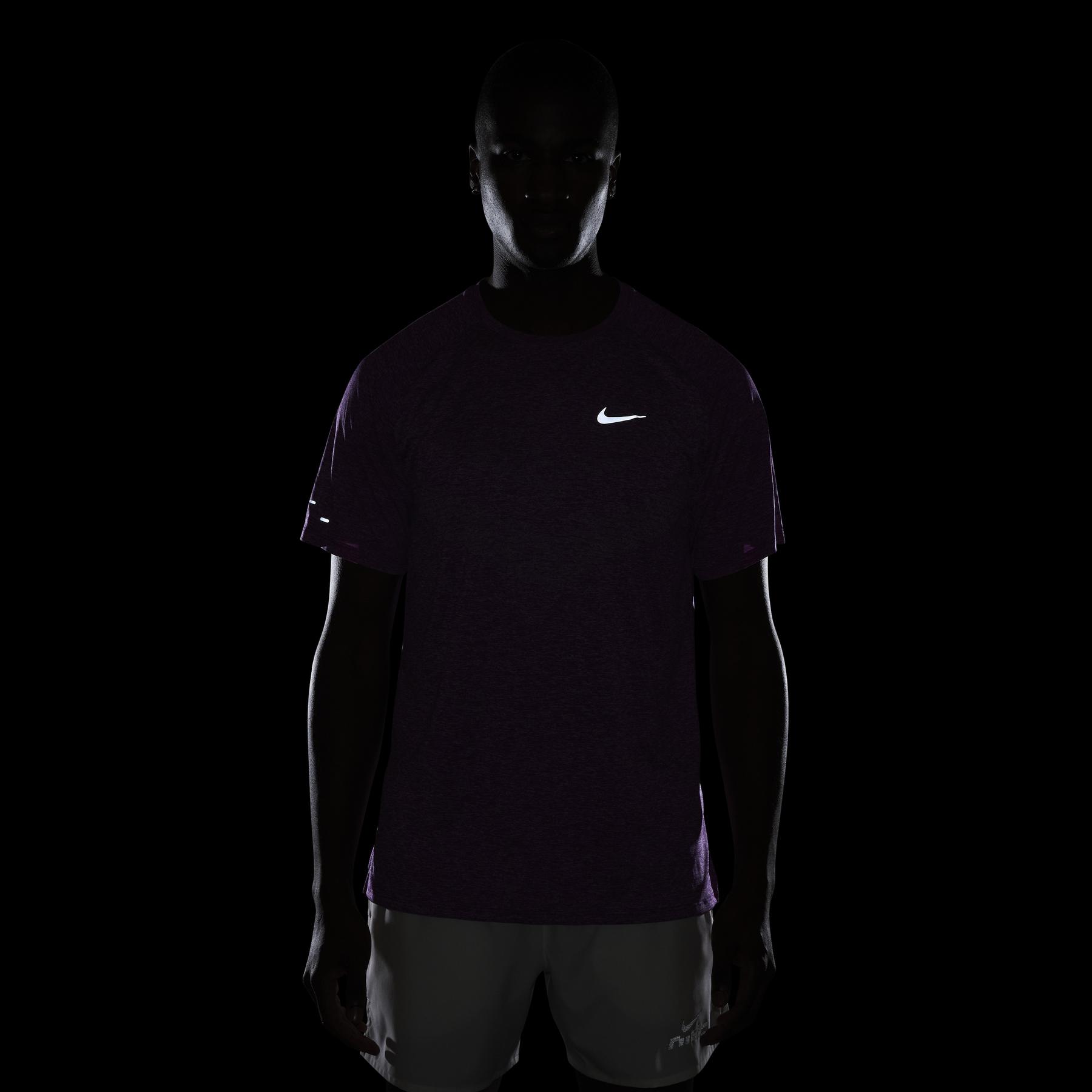 product/n/i/nike_hv5203-551_vivid-purple-htr-reflective-silv_4.jpg