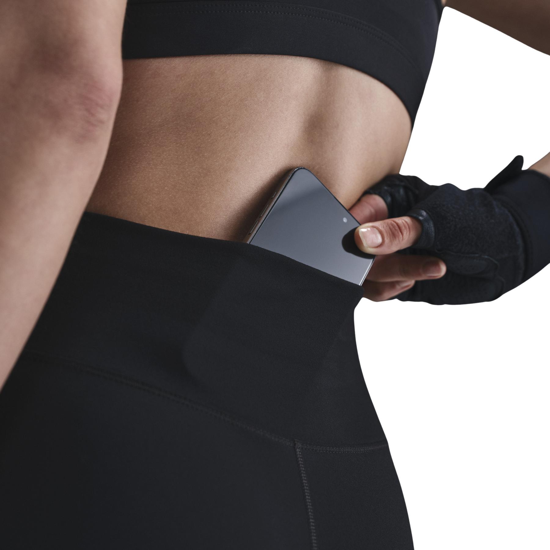 product/n/i/nike_ib9382-010_noir-blanc_1.jpg