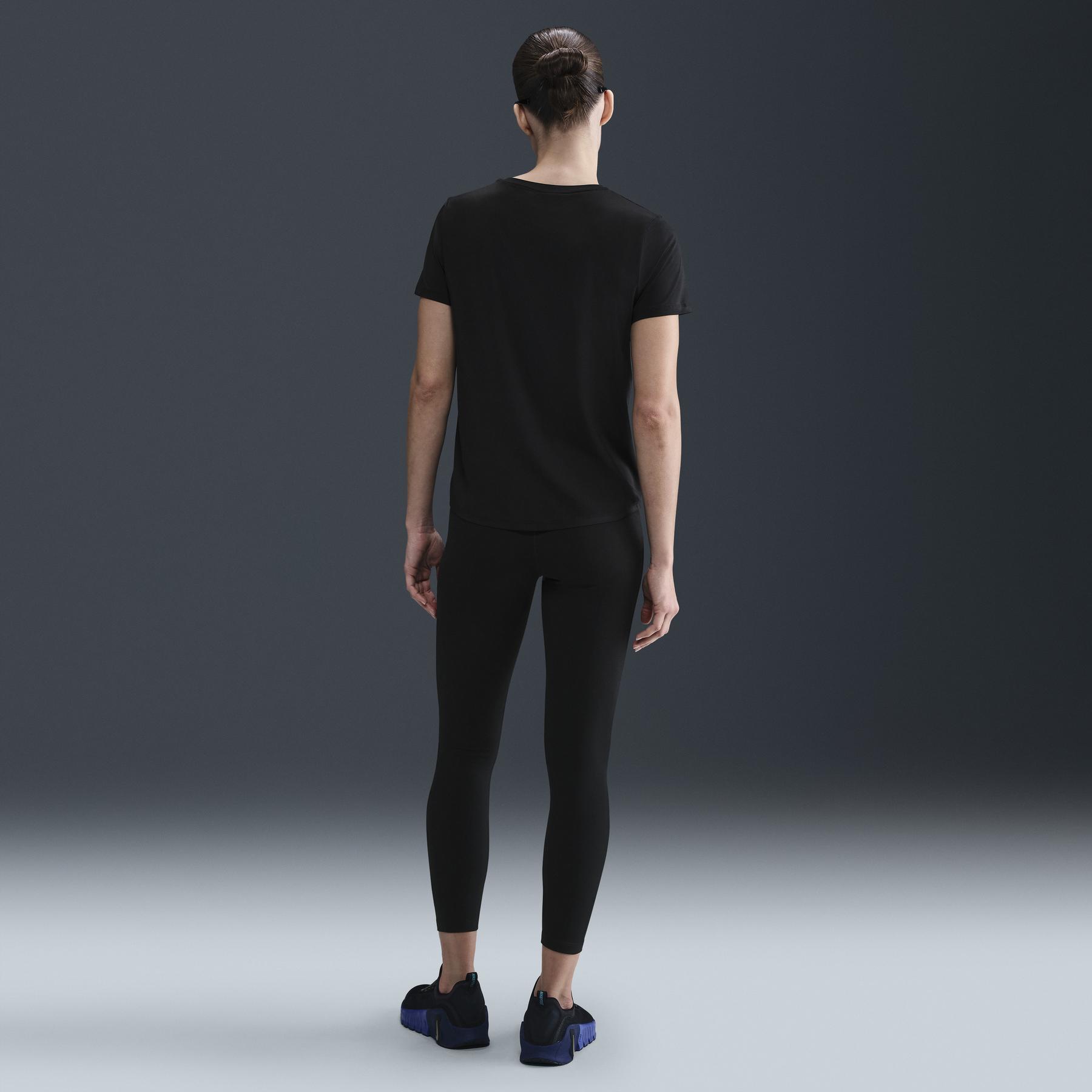 product/n/i/nike_ib9408-010_noir-blanc_4.jpg
