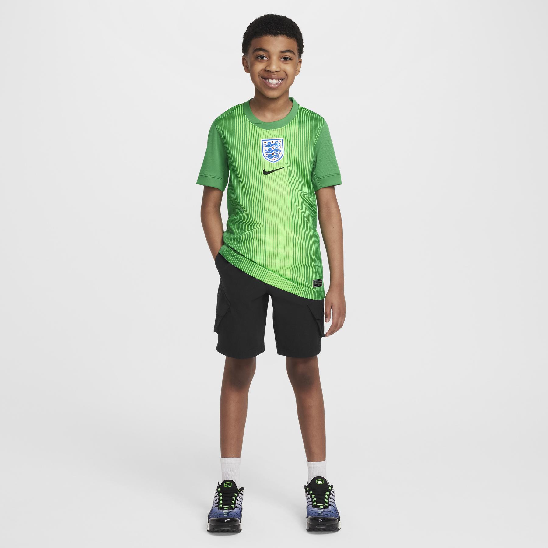 product/n/i/nike_if3959-310_lucky-green-green-strike-noir_3.jpg