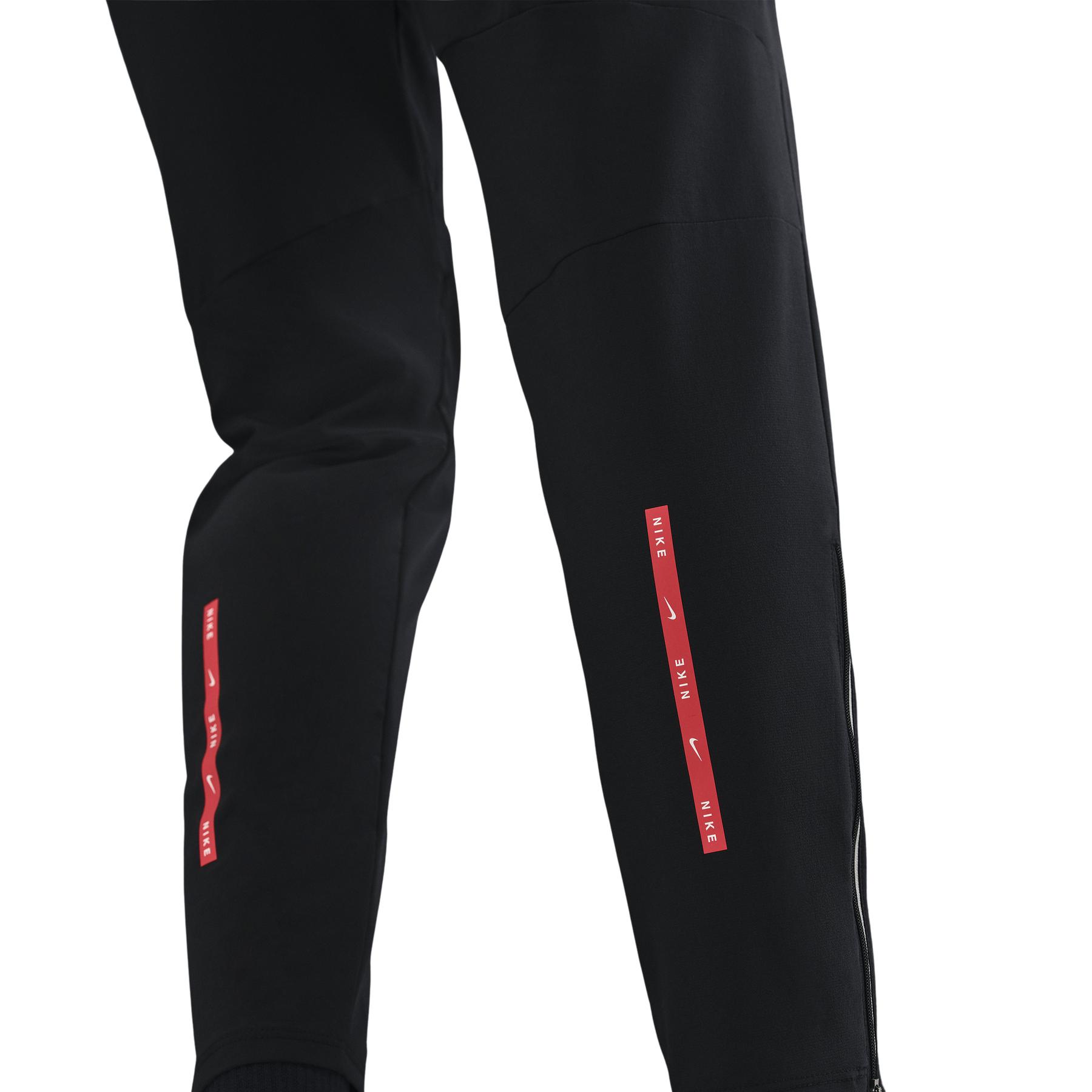 product/n/i/nike_ih4290-010_black-lt-crimson_1.jpg