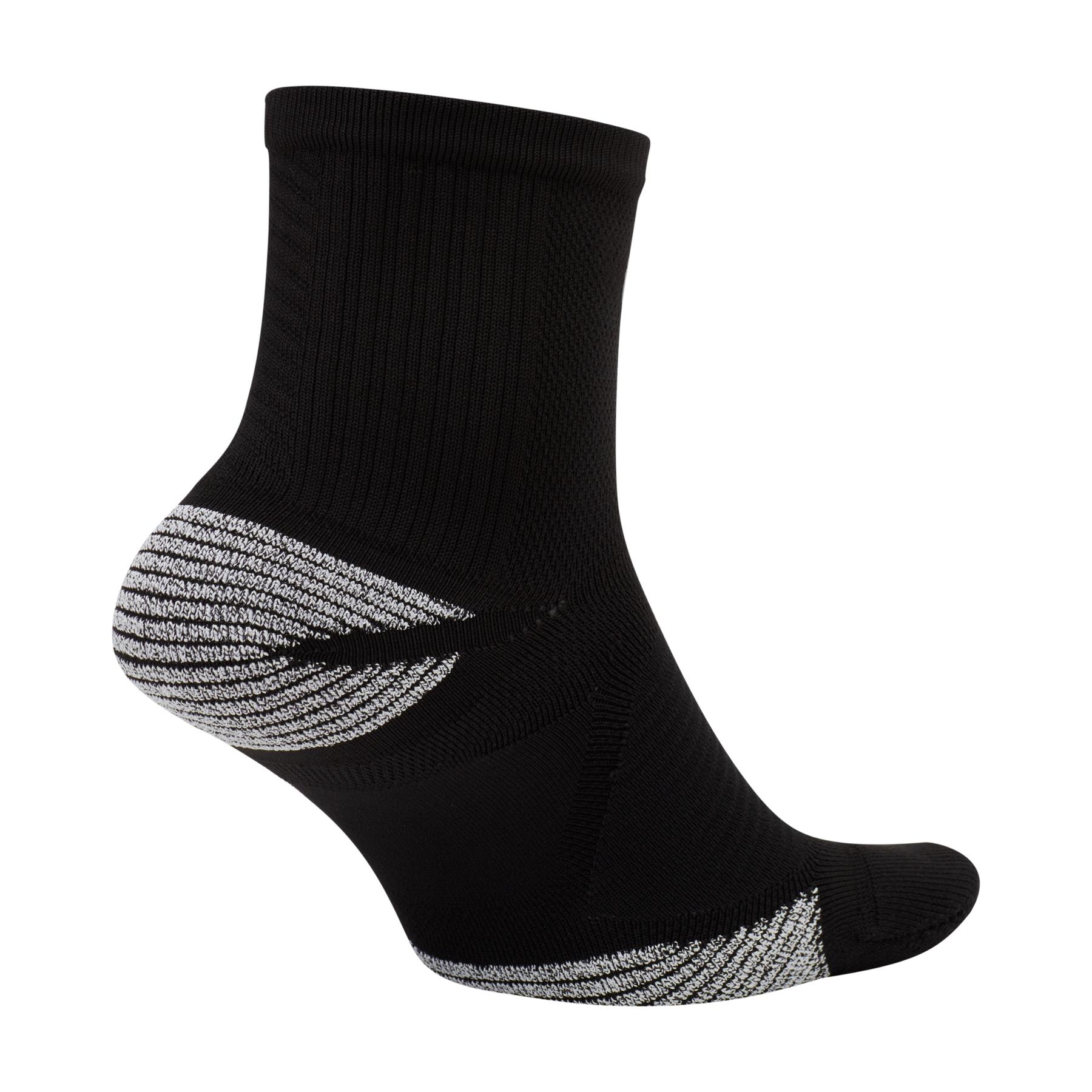 product/n/i/nike_sk0122-010-phsbh001.jpg