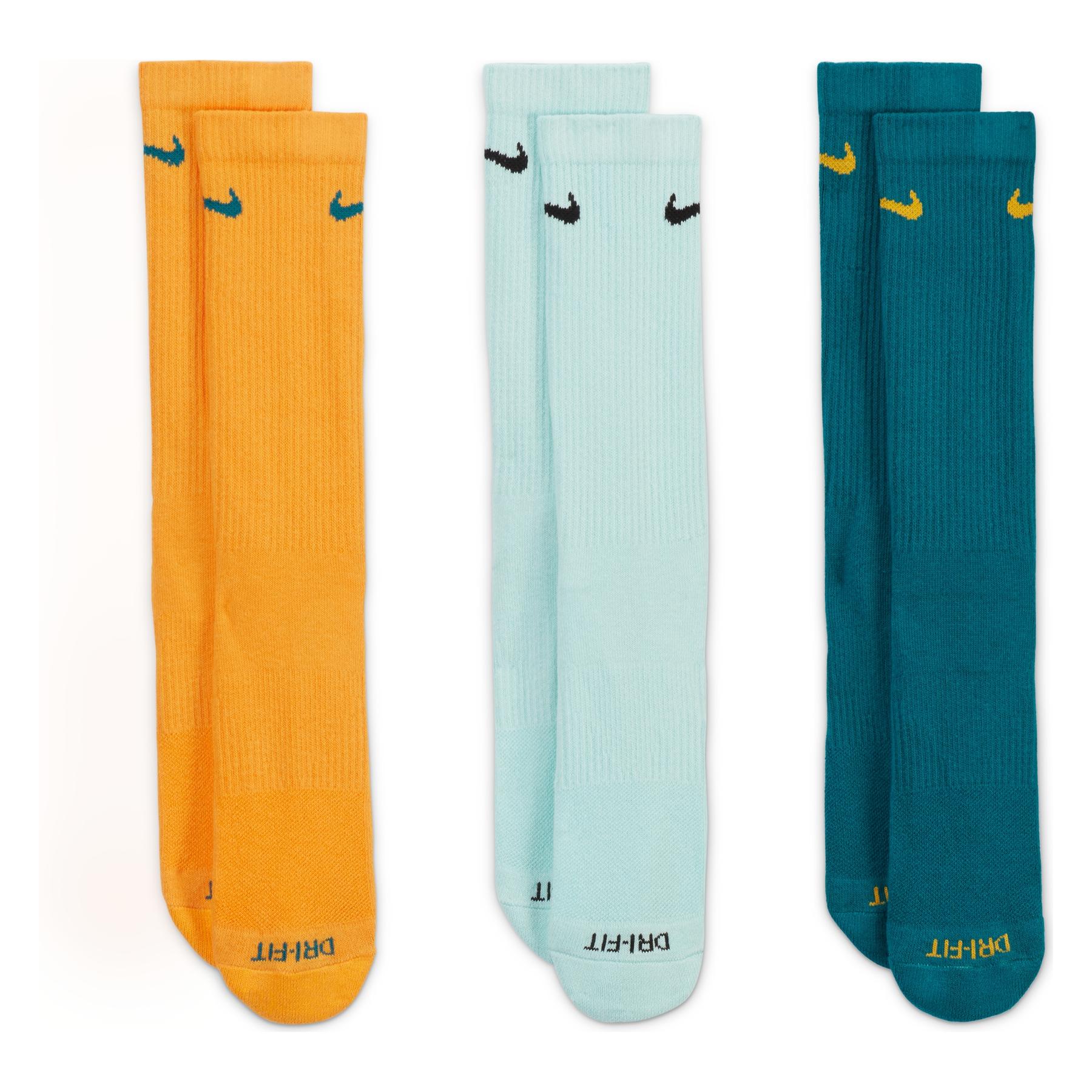 product/n/i/nike_sx6888-932-phcfp001-nw112724.jpg
