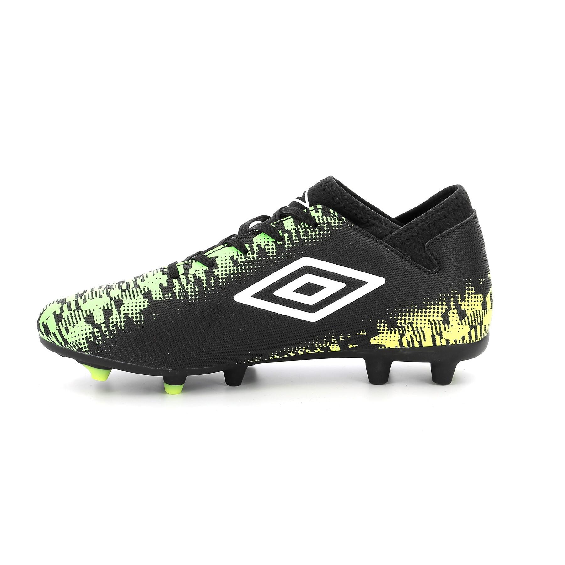product/u/m/umbro_962420-40-84_noir_4.jpg