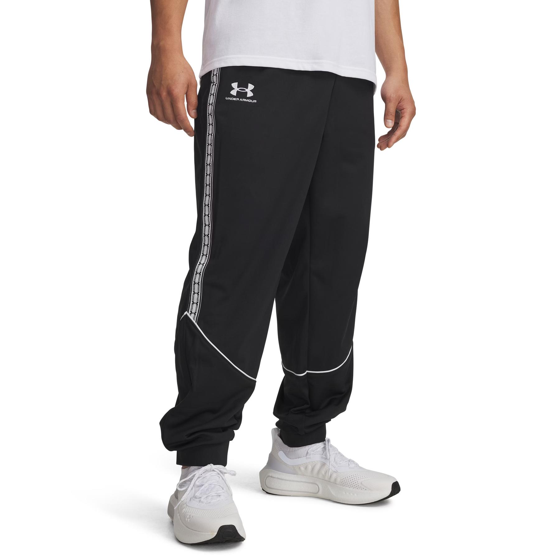 product/u/n/under-armour_6005127-001_black_1.jpg