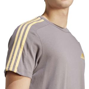 product/2/0/2025_09_adidas_is1334_7_apparel_on_model_detail_view_1_white.jpg