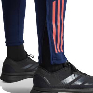 product/a/d/adidas_it2012_8_apparel_on_model_detail_view_2_white.jpg