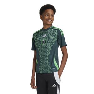product/a/d/adidas_it2736_4_apparel_on_model_standard_view_white-nw100424.jpg