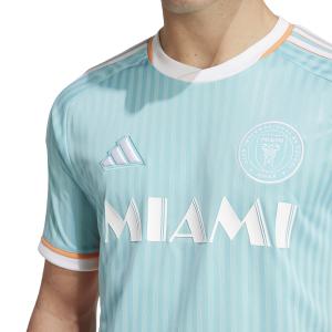 product/a/d/adidas_it6184_9_apparel_on_model_detail_view_2_white.jpg